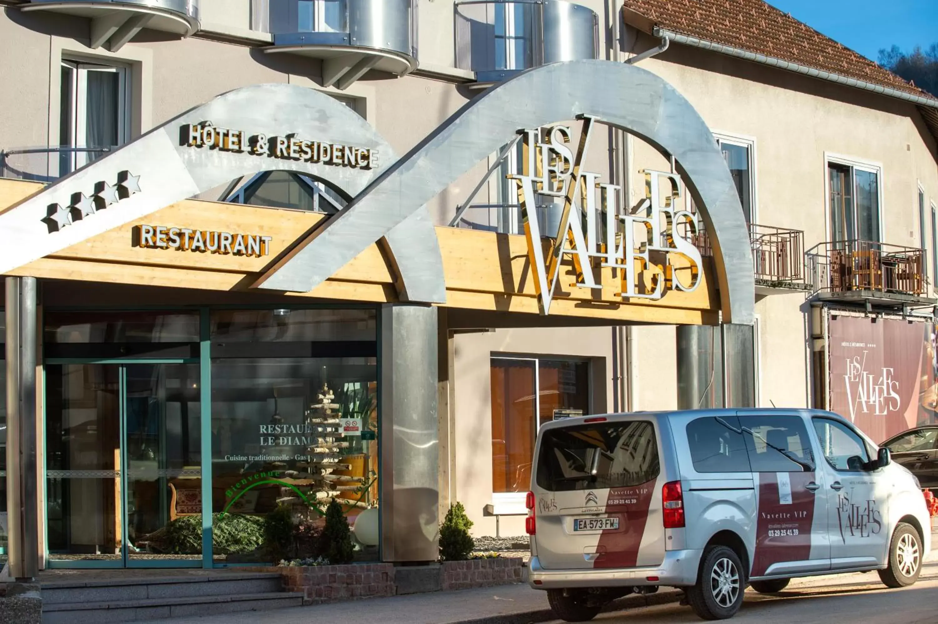 Facade/entrance, Property Building in Hotel & Résidence Les Vallées Labellemontagne