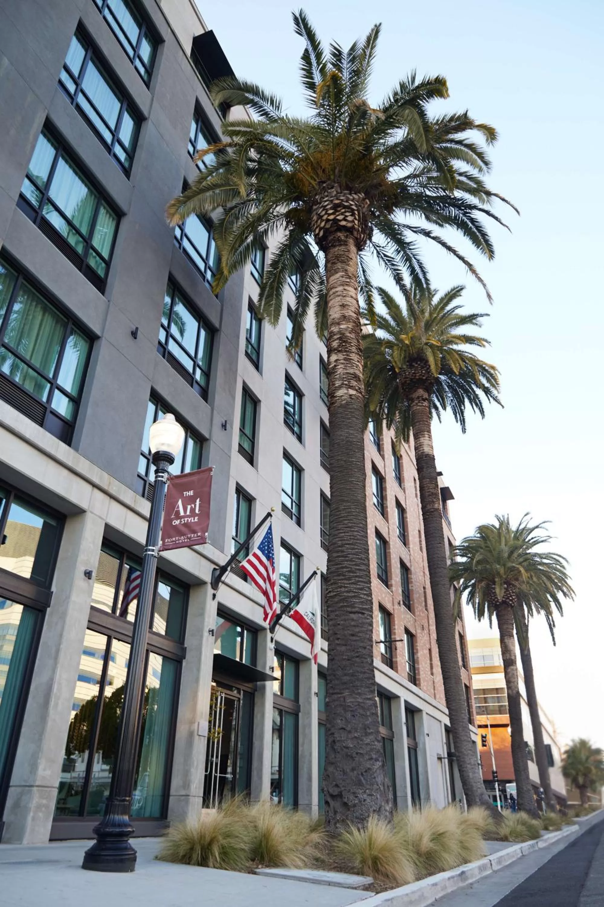 Property building in Tapestry By Hilton The Fort Sutter Hotel Sacramento, Ca