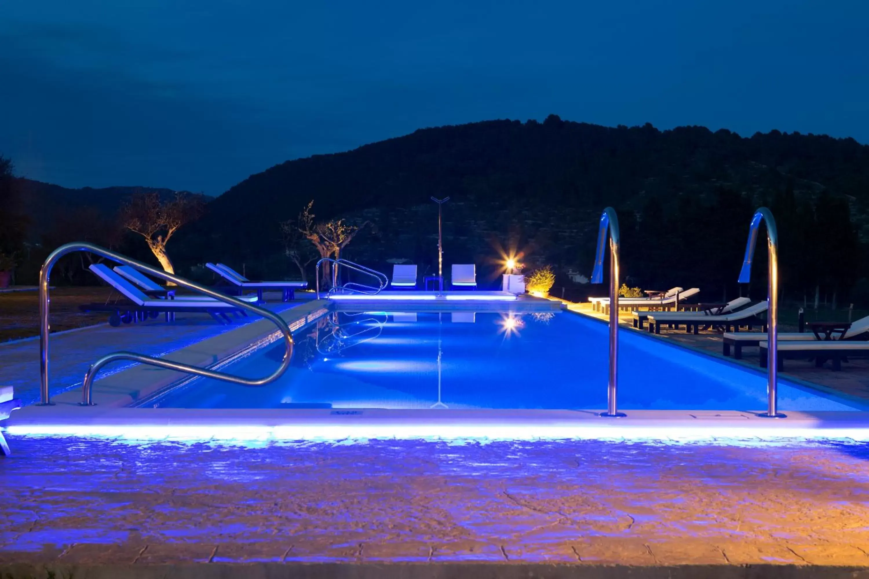 Swimming Pool in Monnaber Nou Finca Hotel & Spa