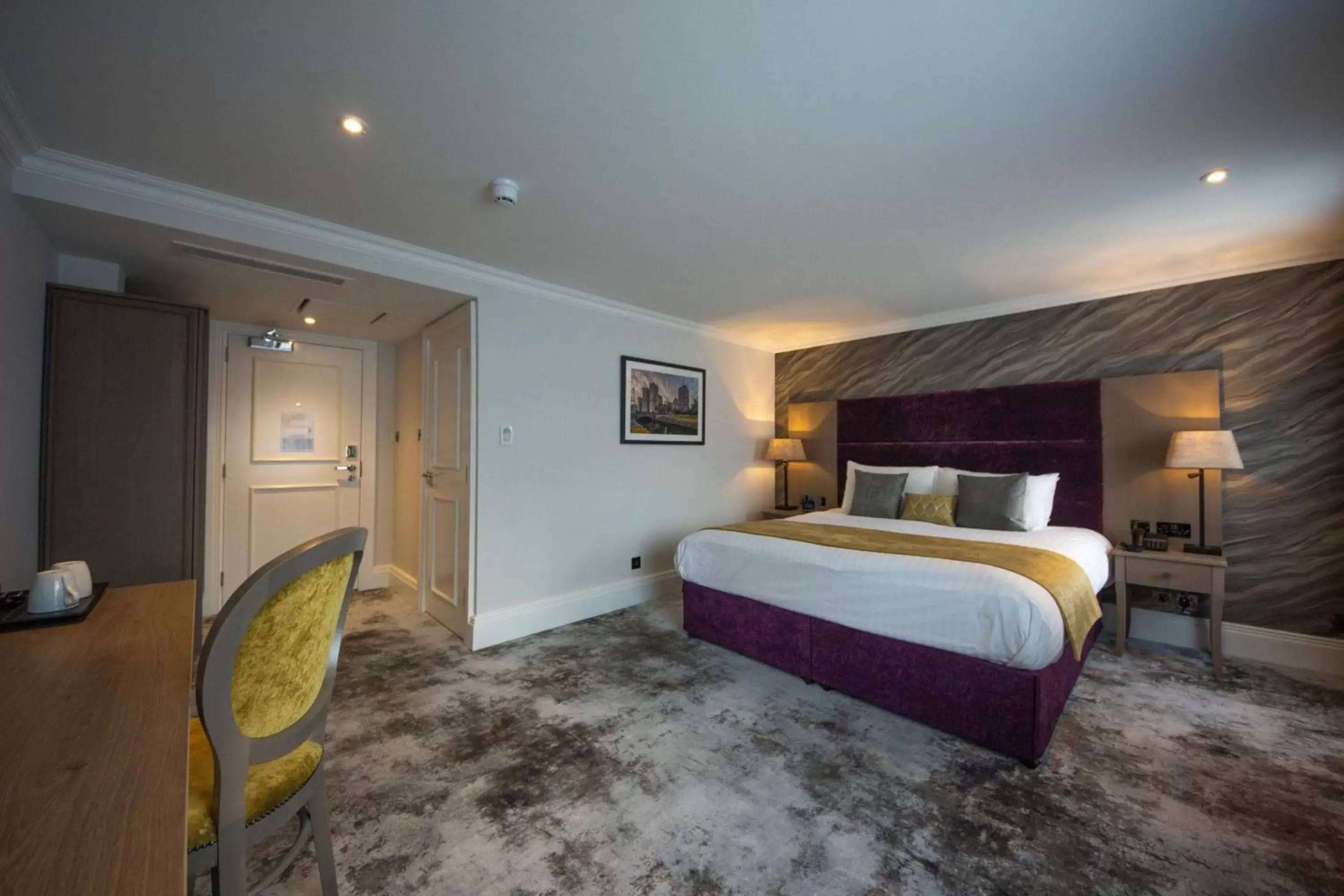 Bedroom in Best Western Abbots Barton Hotel