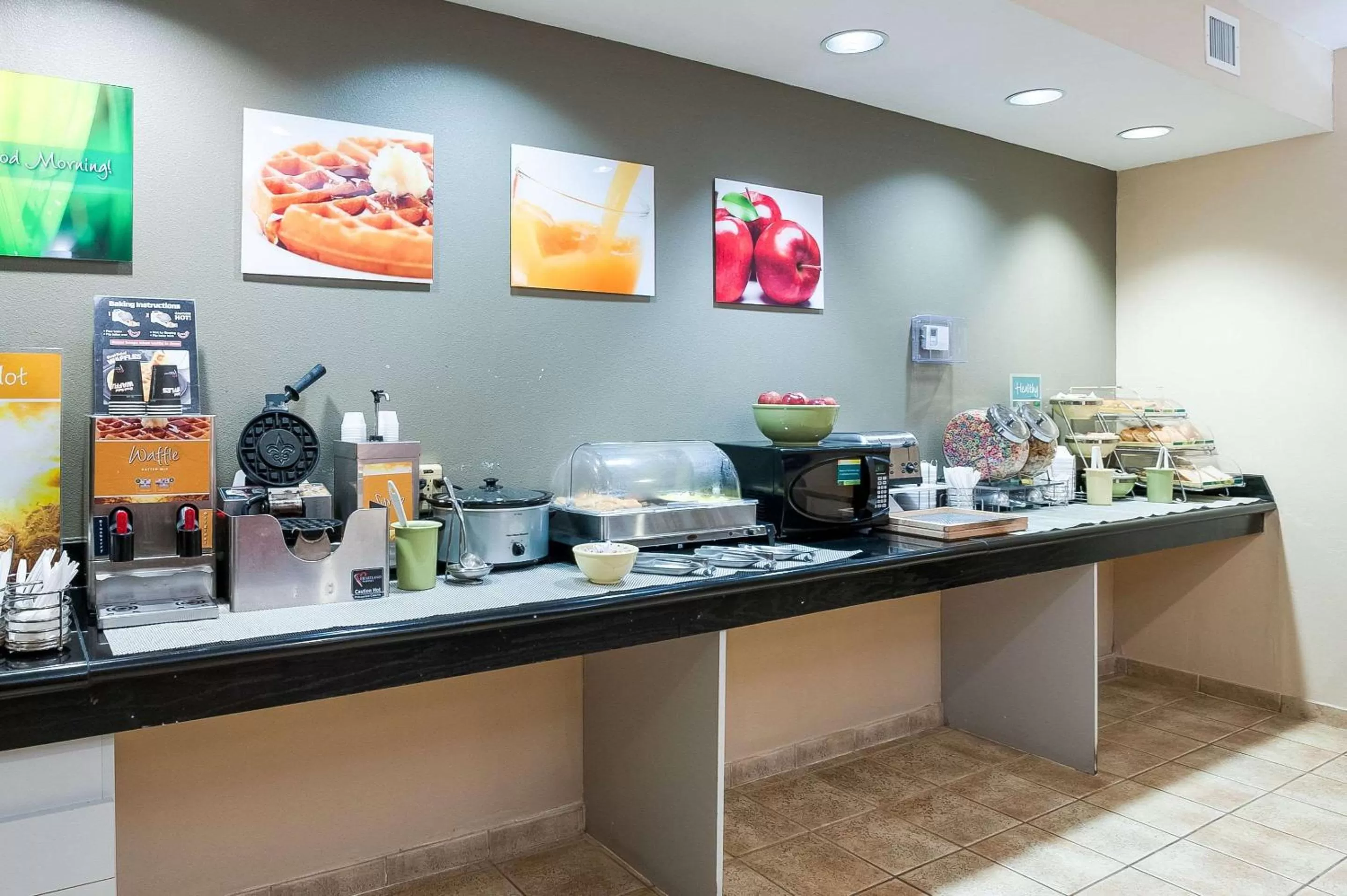 Restaurant/places to eat in Quality Inn &amp; Suites Lake Charles South