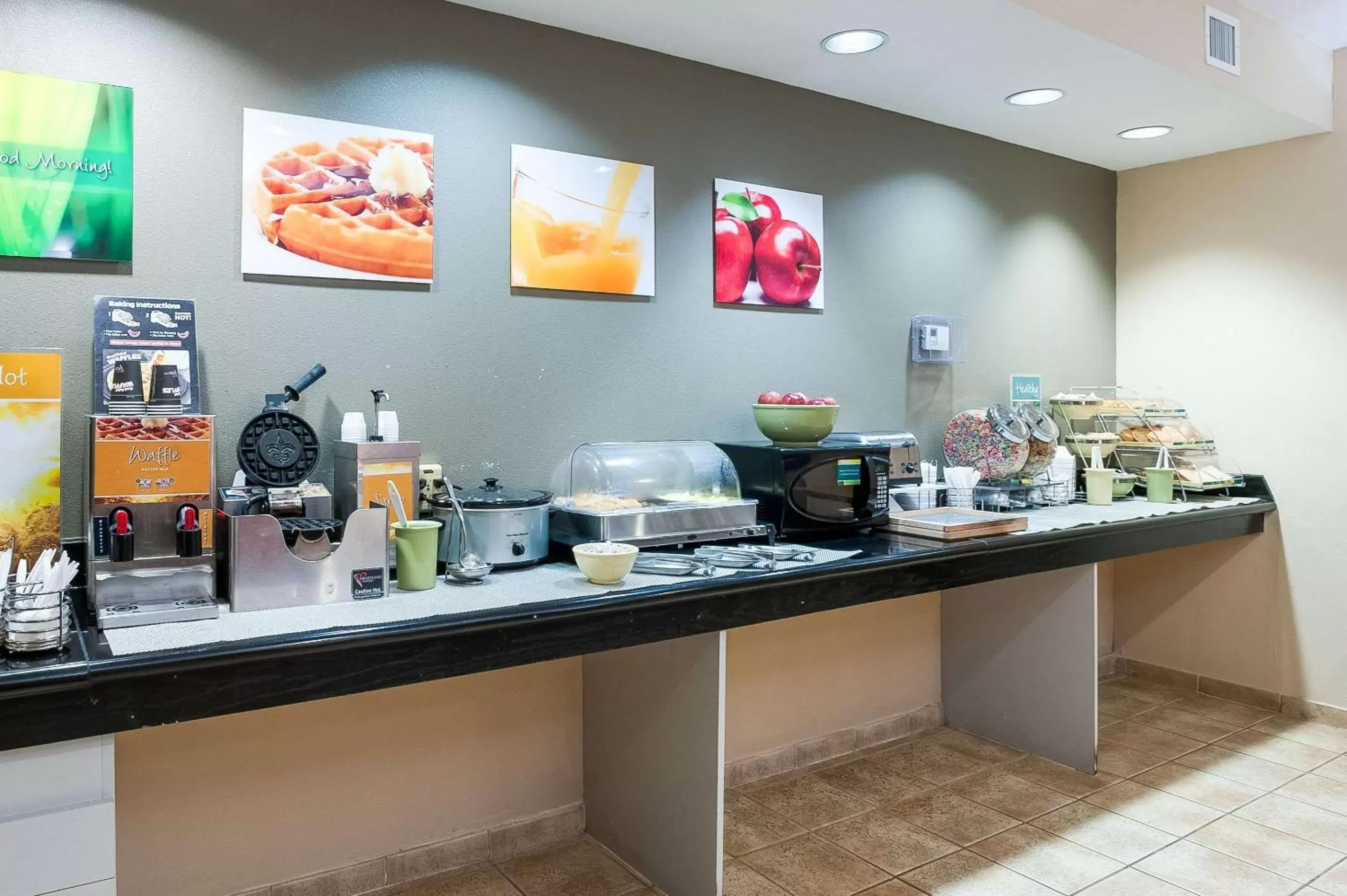 Restaurant/places to eat in Quality Inn & Suites Lake Charles South Restaurant/places to eat in Quality Inn & Suites Lake Charles South
