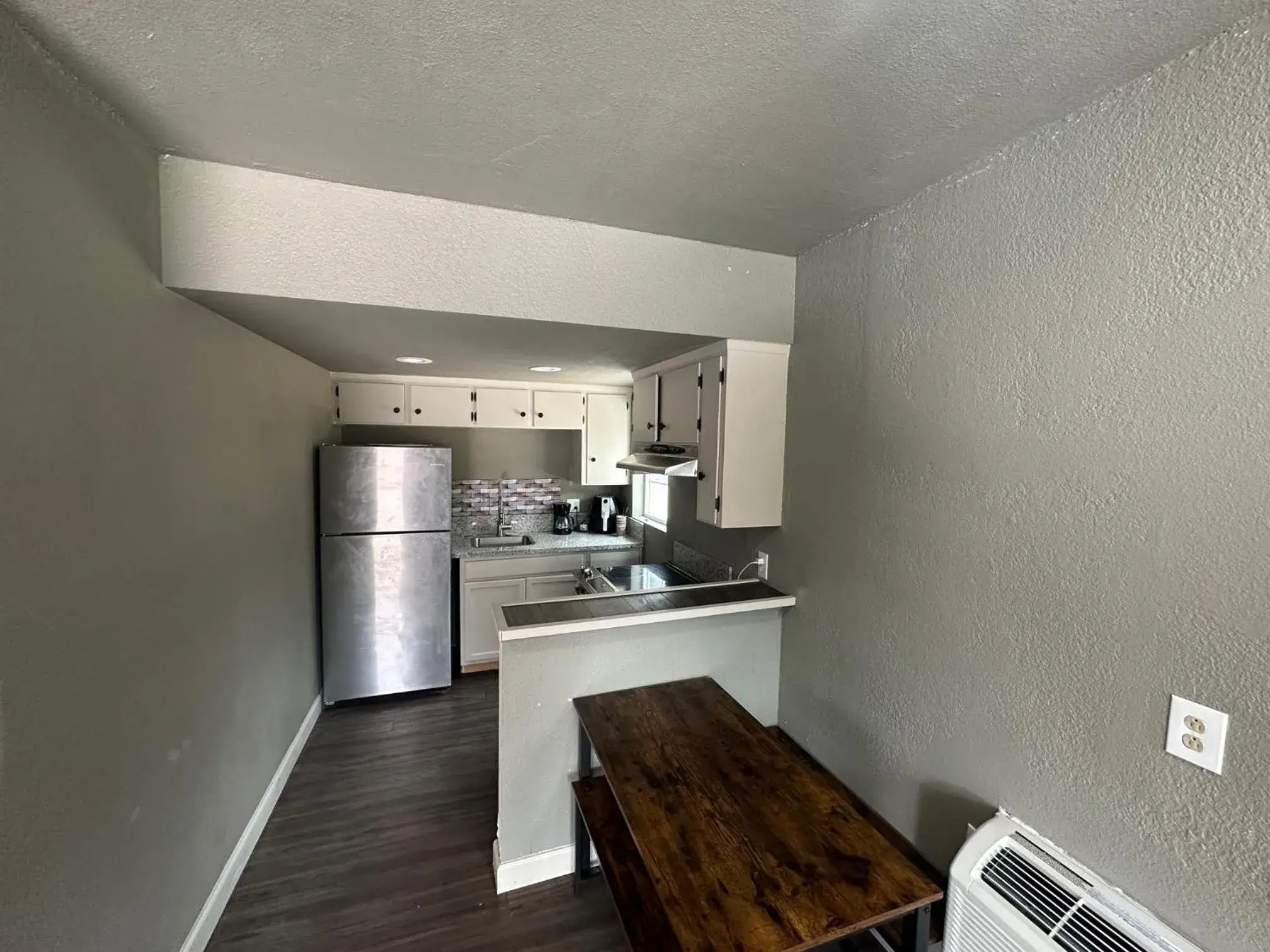 Kitchen/Kitchenette in Mountain Trail Lodge and Vacation Rentals