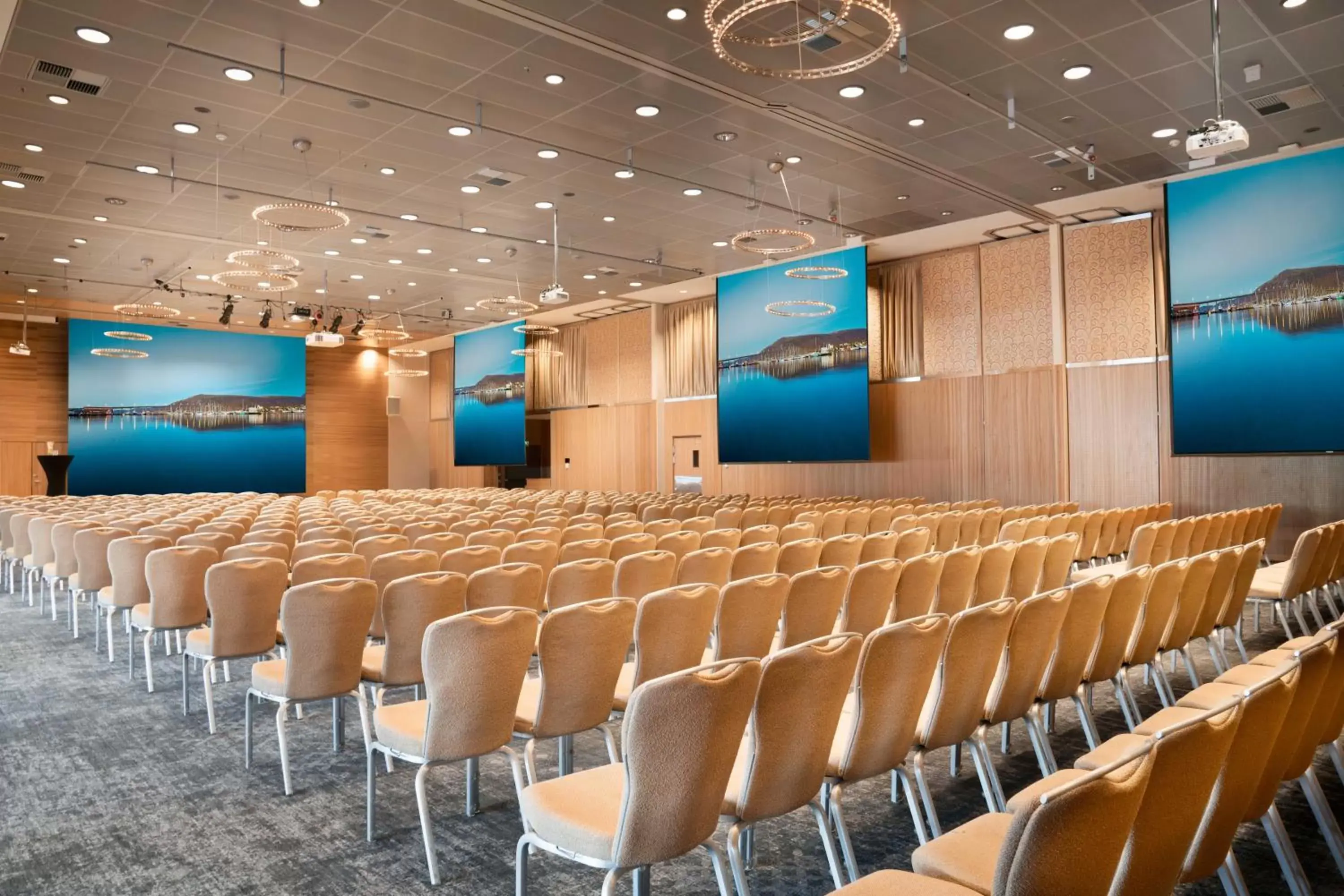 Meeting/conference room in Radisson Blu Hotel Tromsø