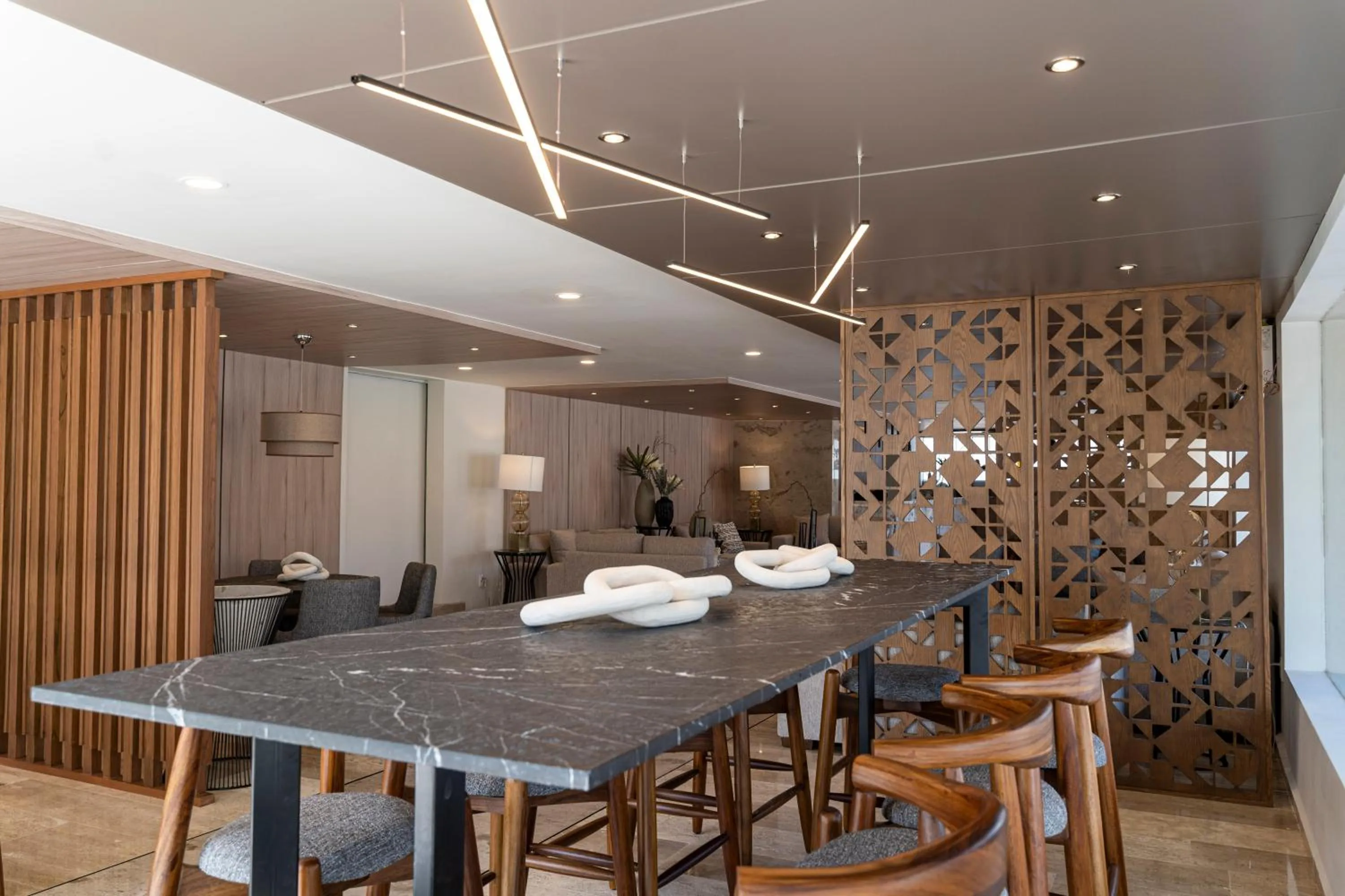 Living room in La Posada Hotel y Suites