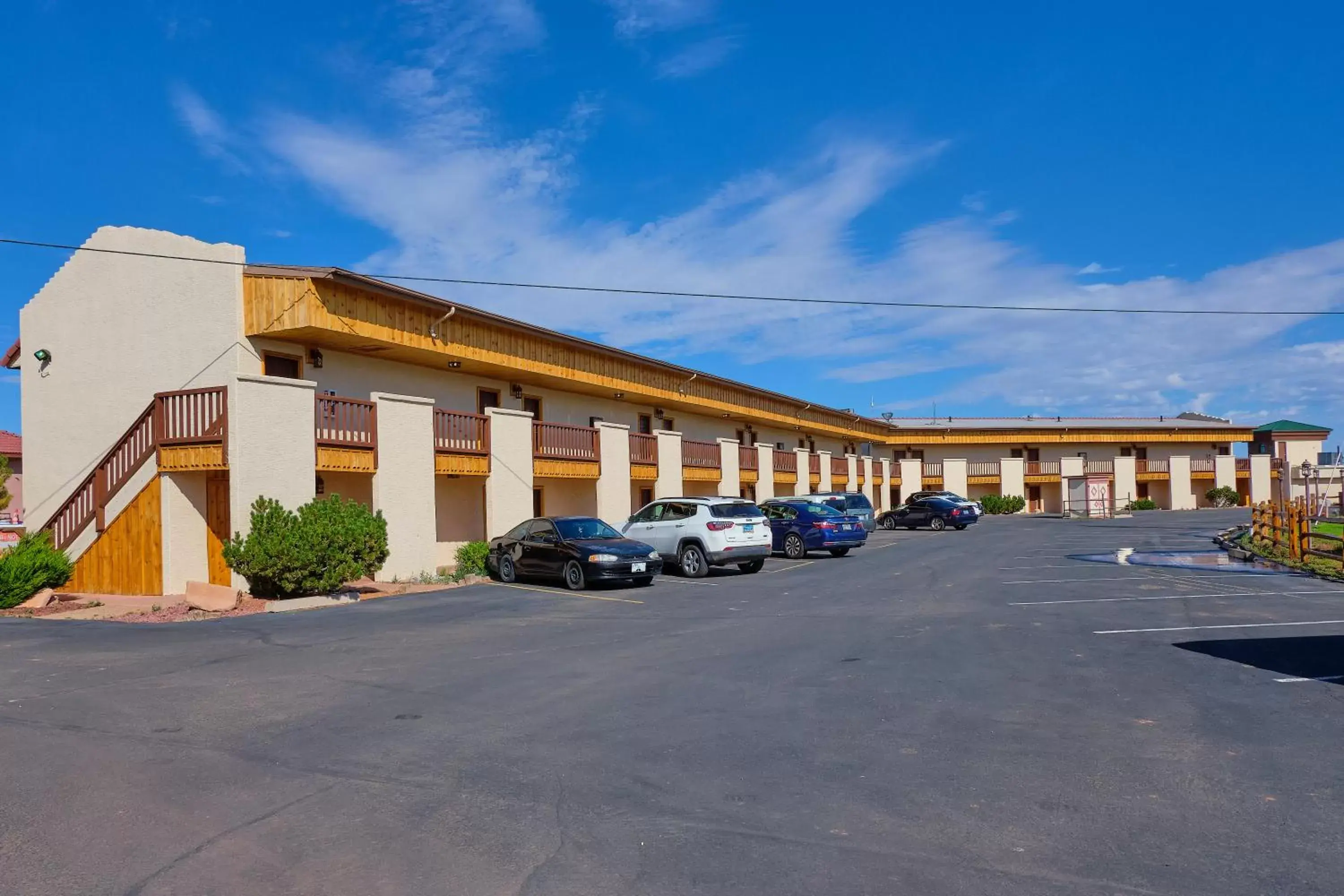 Property Building in Grand Canyon Inn and Motel - South Rim Entrance