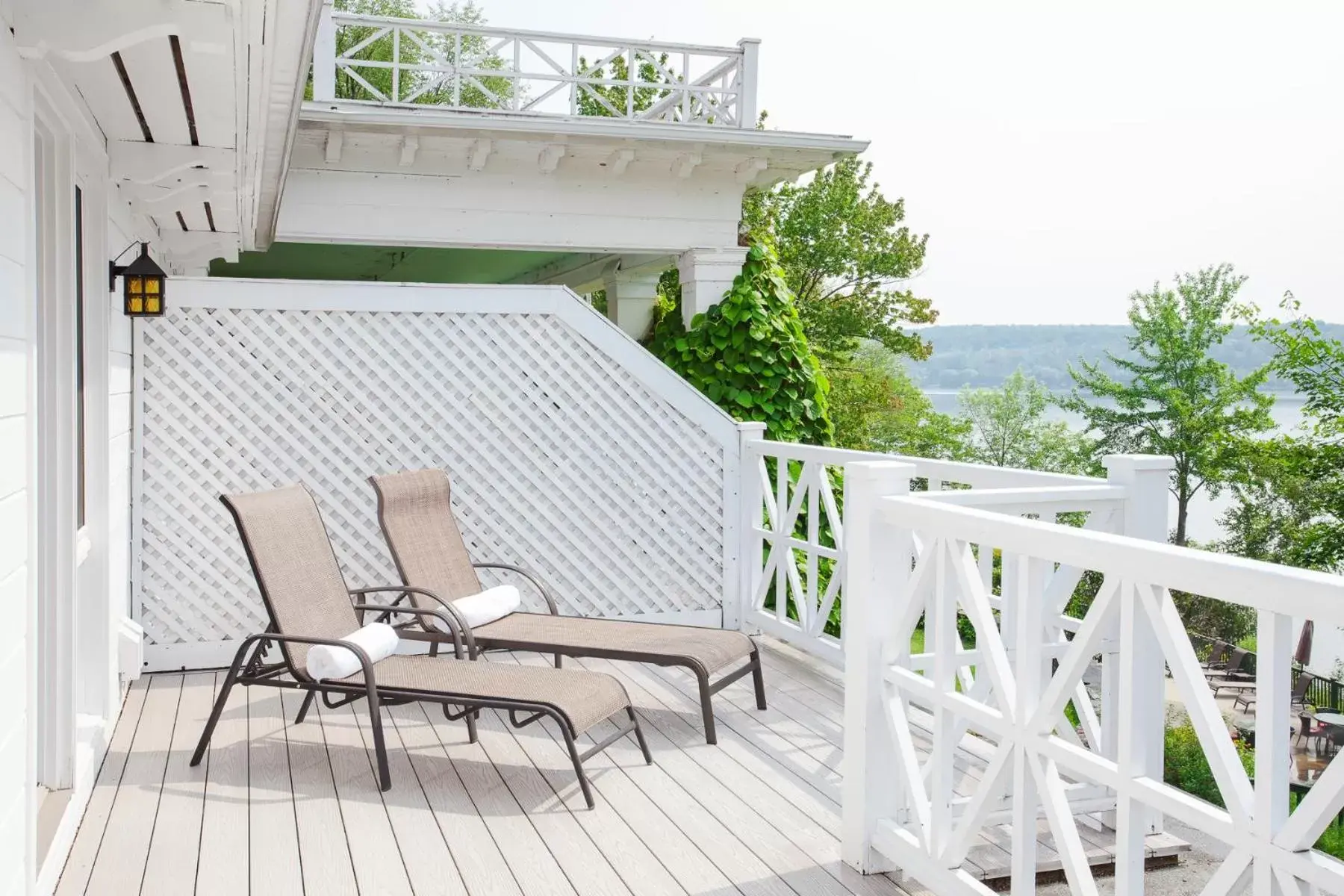 Patio, Balcony/Terrace in Manoir Hovey