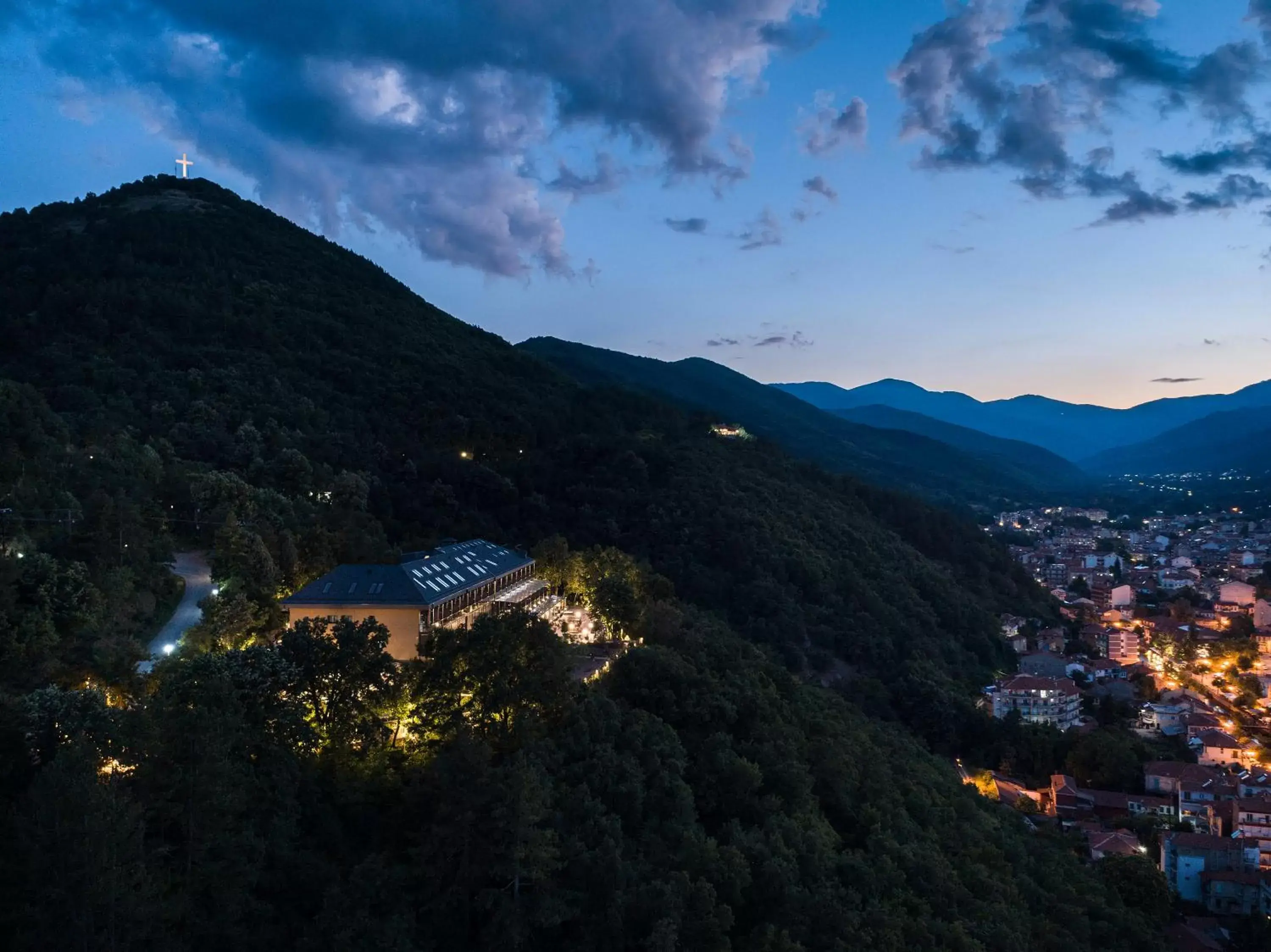 Nearby landmark, Bird's-eye View in The Lynx Mountain Resort