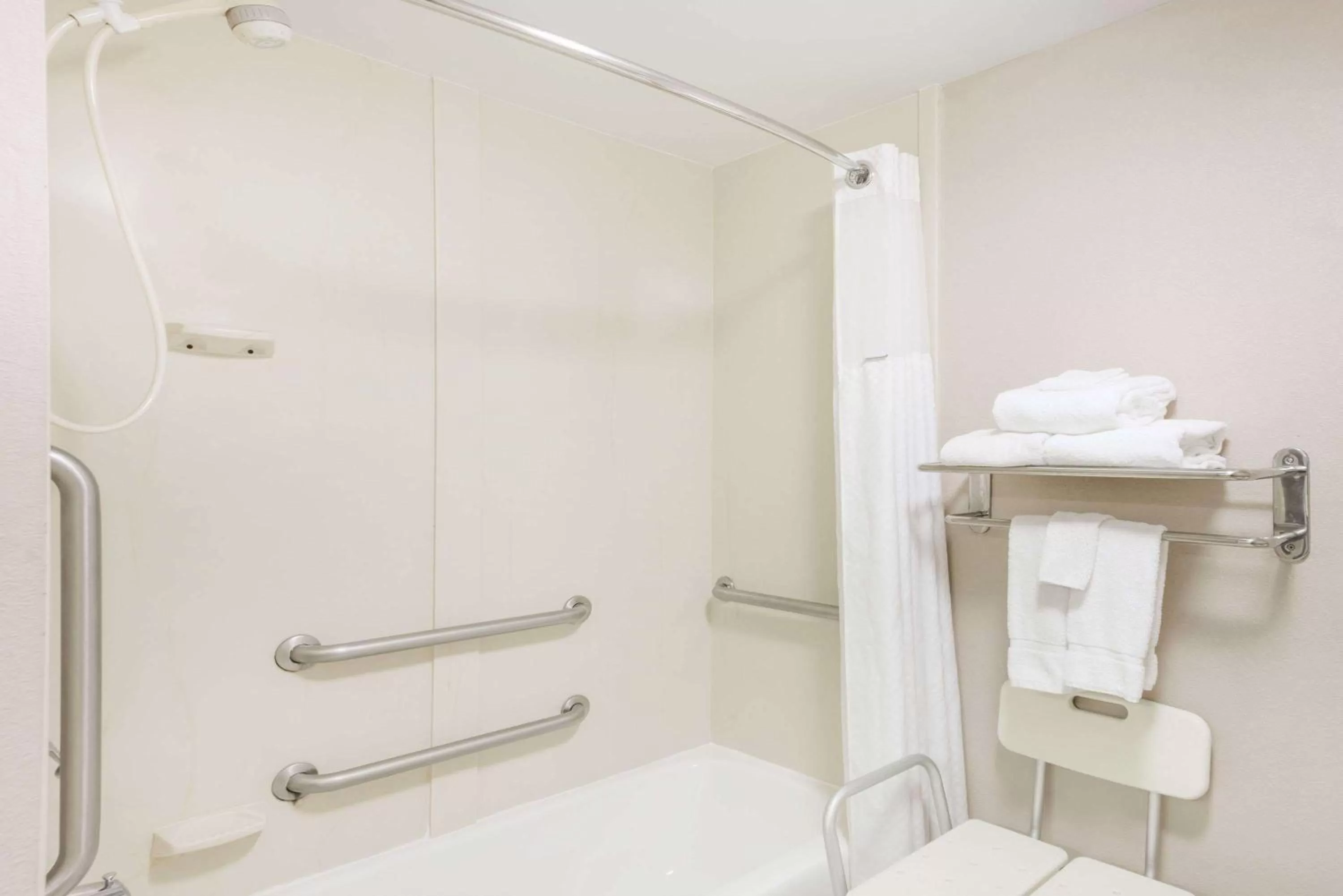 Bathroom in Baymont by Wyndham Clarksville Northeast