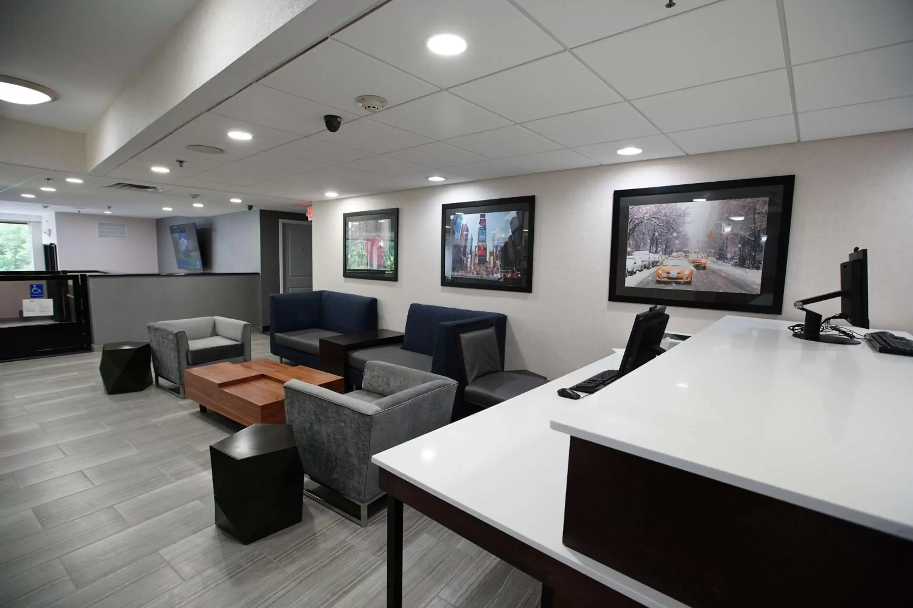 Lobby or reception in Best Western Paramus Hotel & Suites Lobby or reception in Best Western Paramus Hotel & Suites
