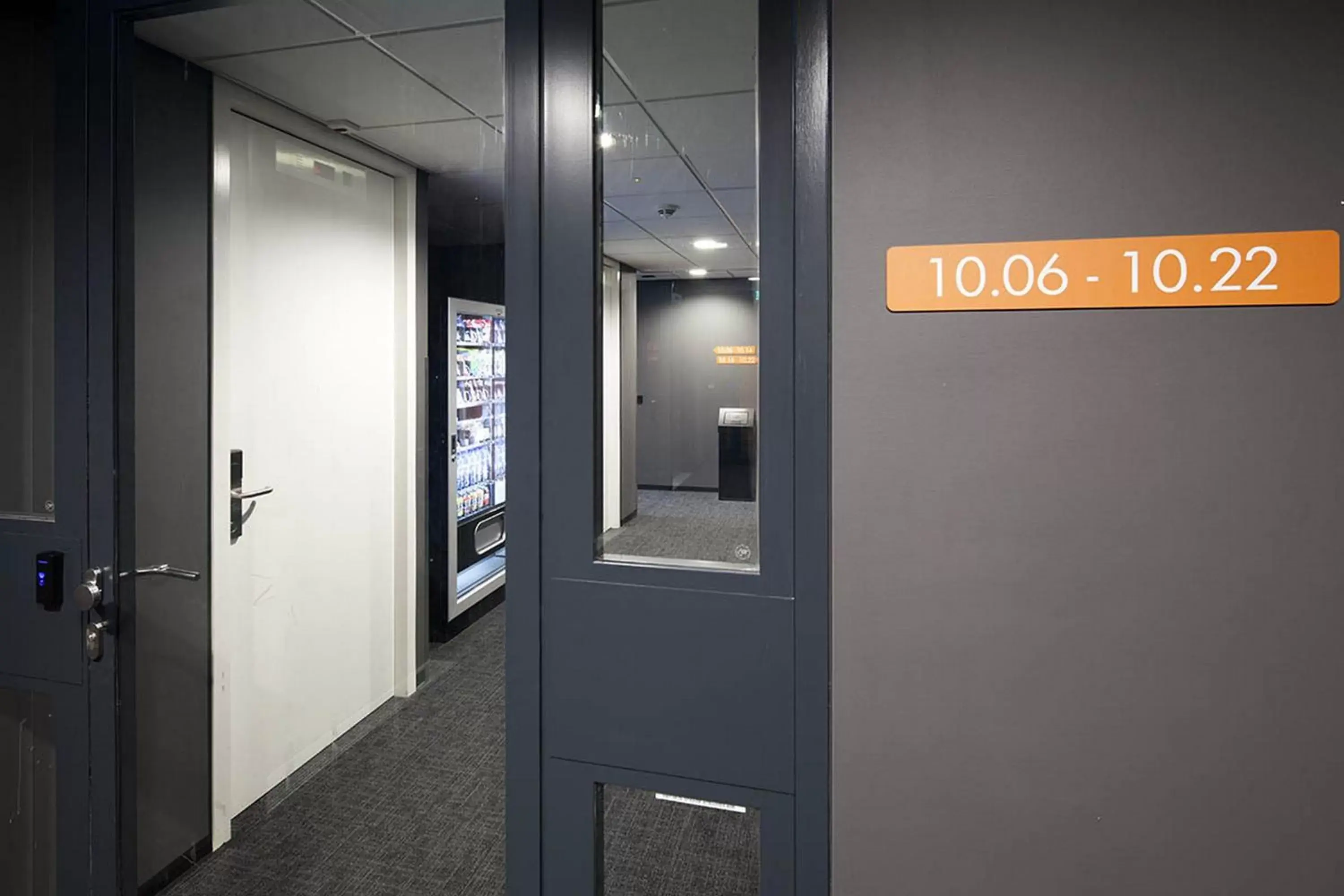 Property building in easyHotel Amsterdam Zaandam Property building in easyHotel Amsterdam Zaandam