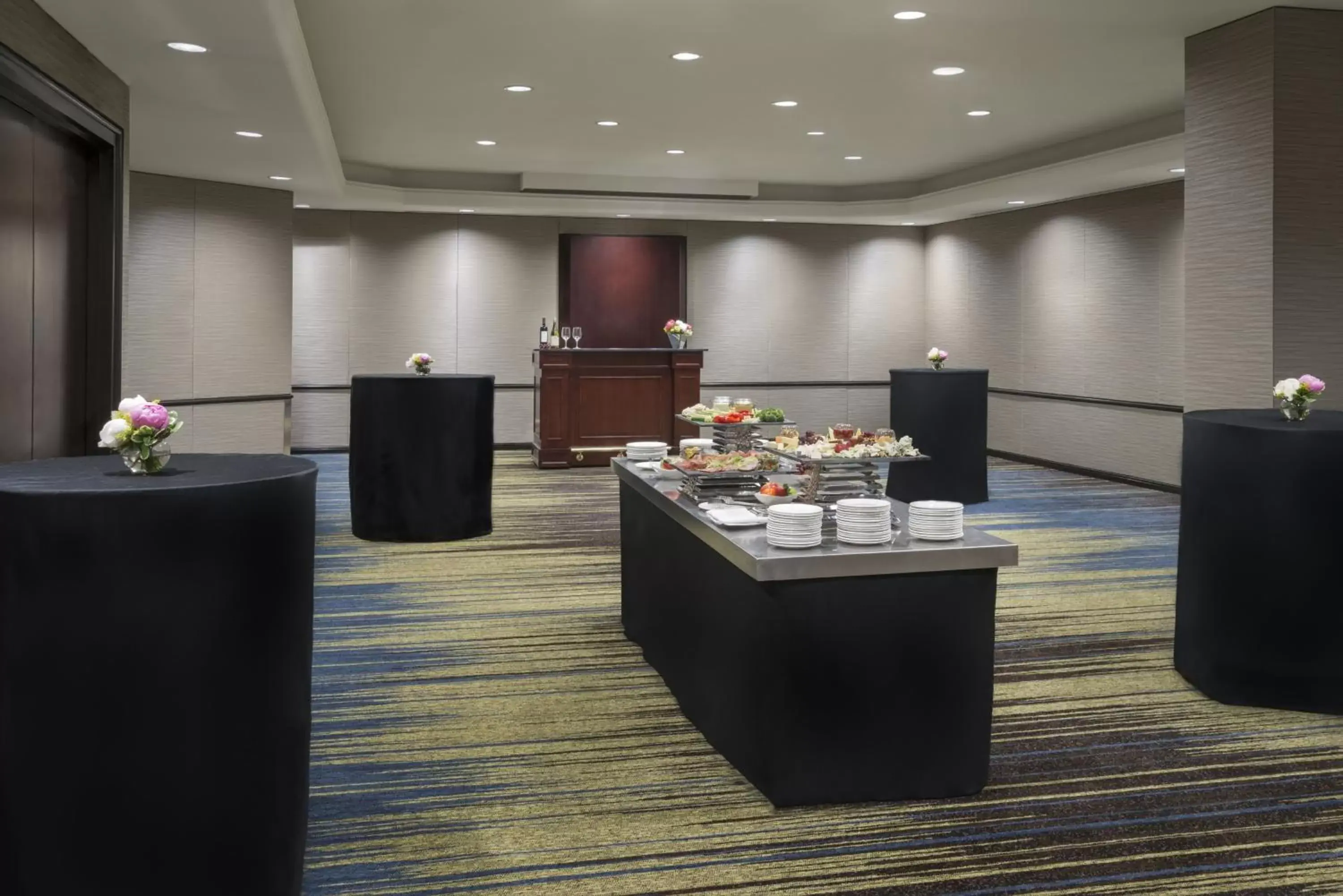 Meeting/conference room in InterContinental Toronto Centre, an IHG Hotel