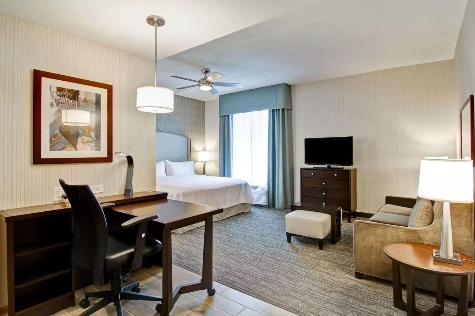 Photo of the whole room, Bed in Homewood Suites By Hilton Clifton Park