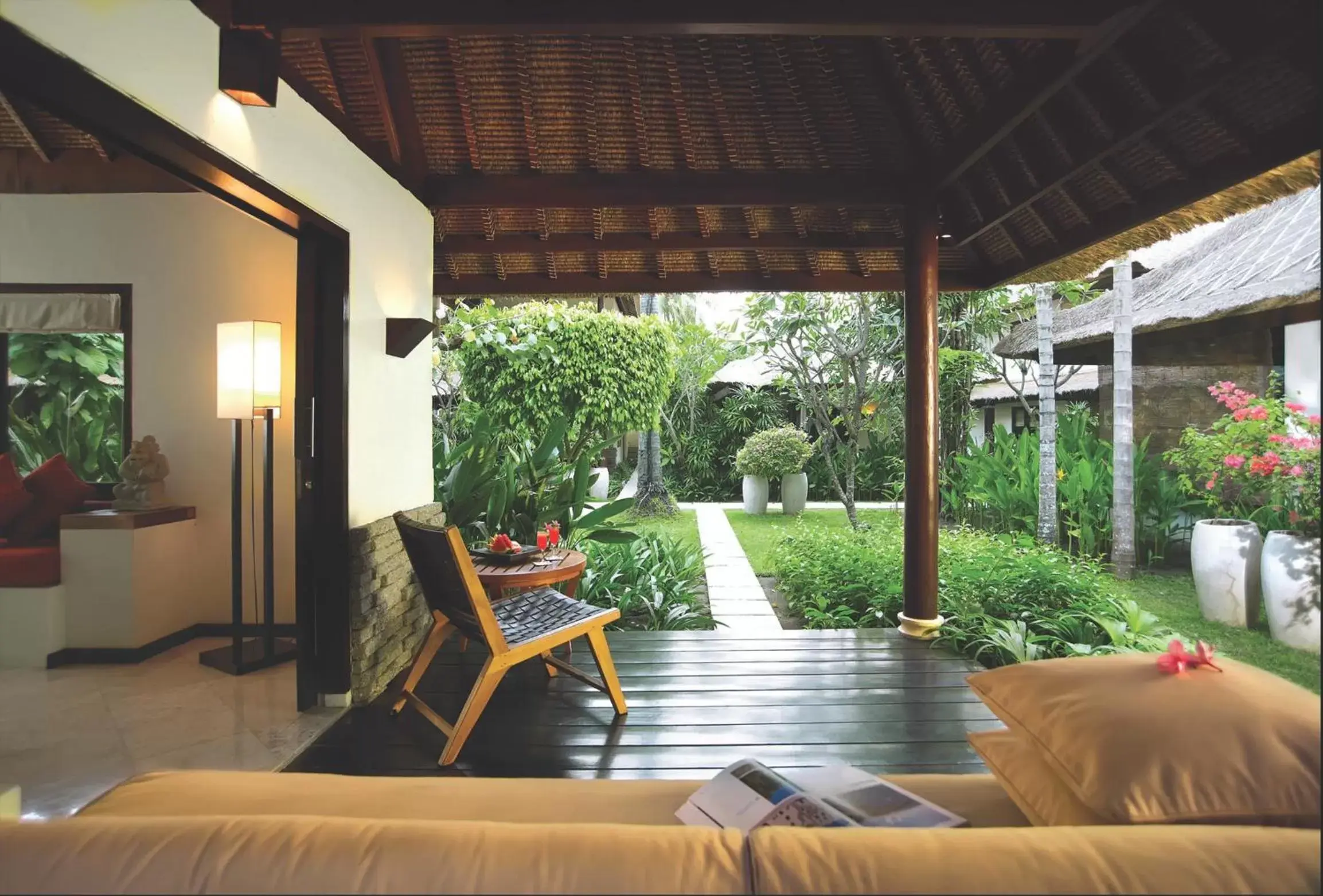 Balcony/Terrace in Qunci Villas Hotel