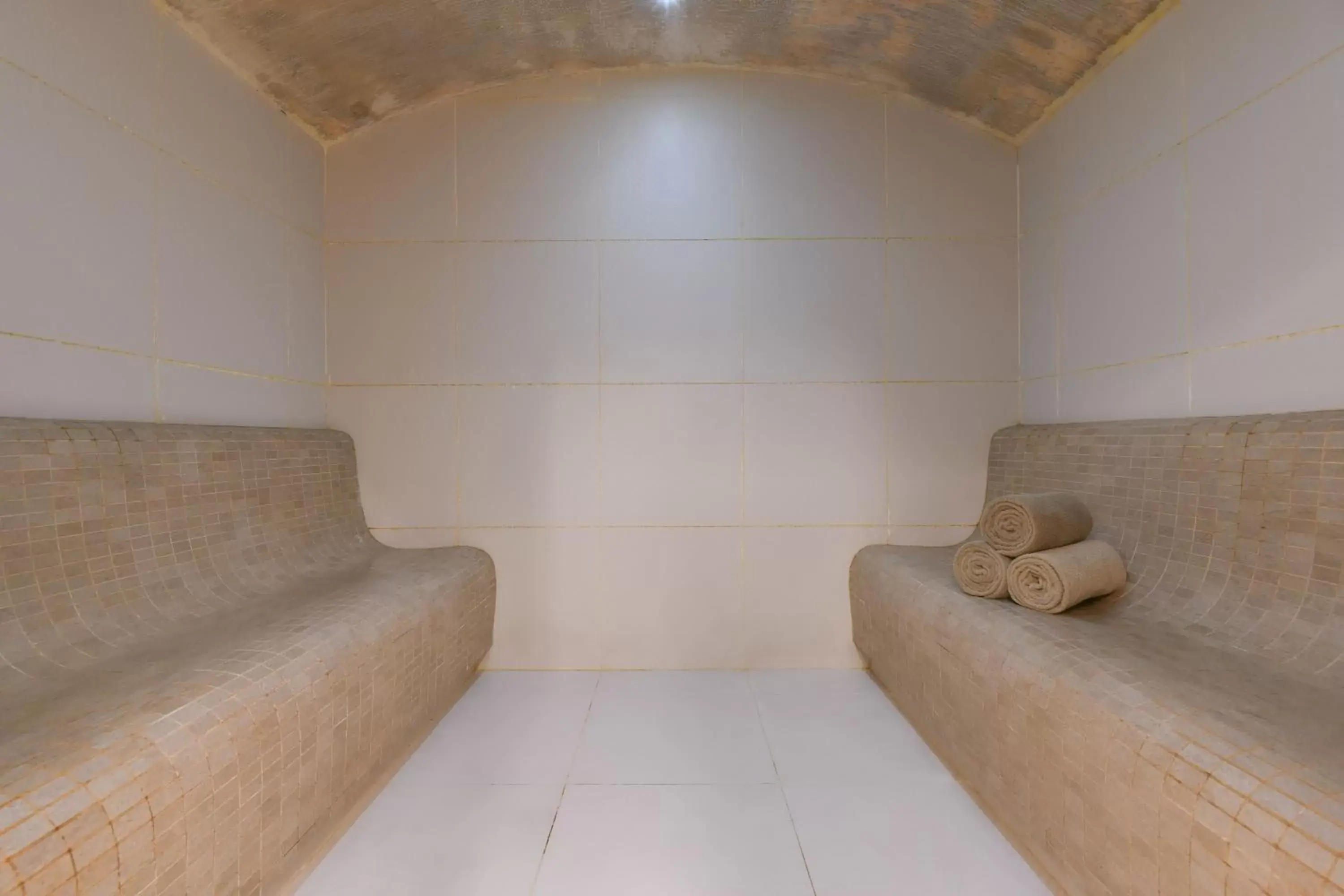 Massage in voco Doha West Bay Suites, an IHG Hotel