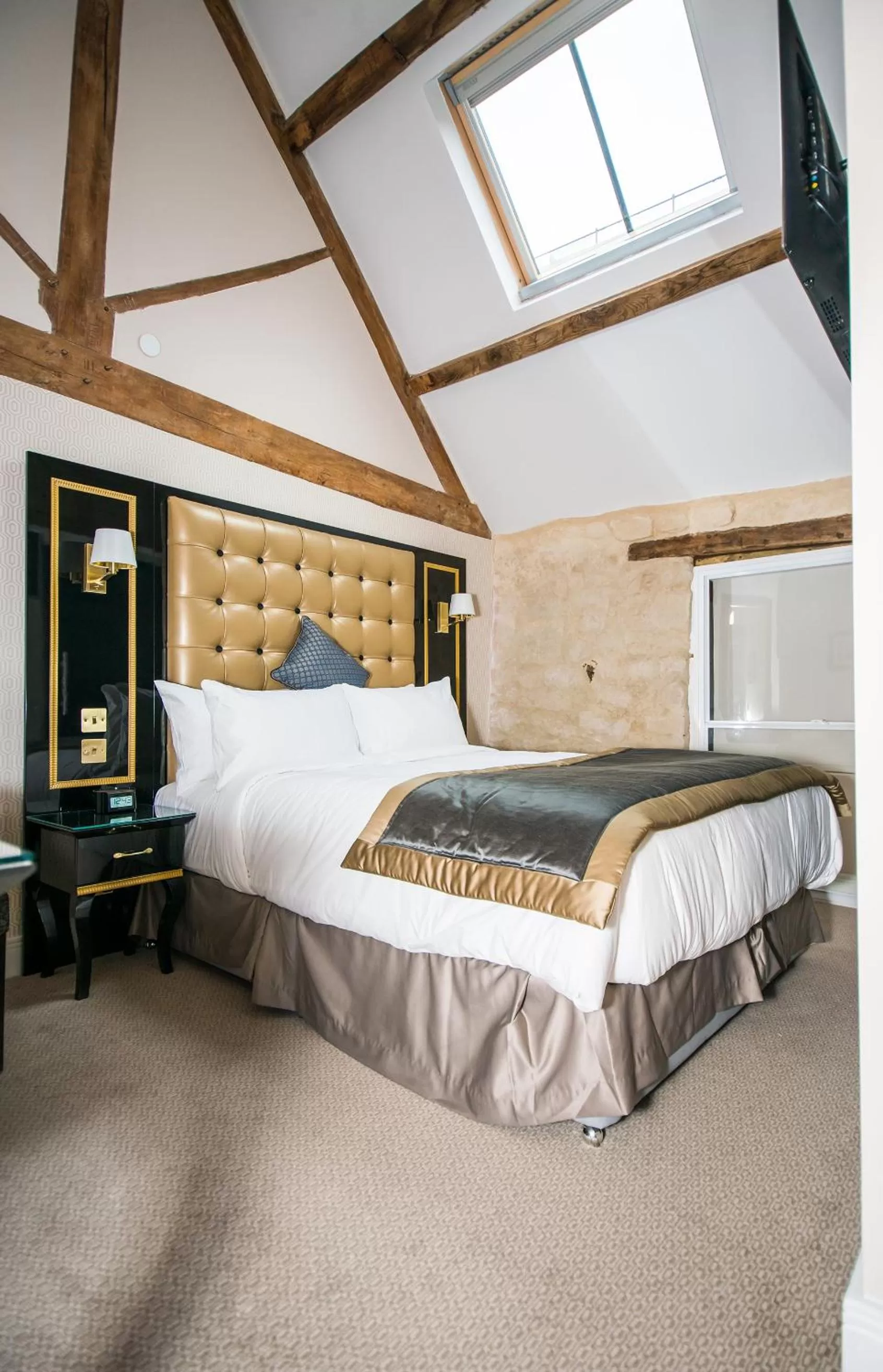 Bed in Museum Residence Oxford