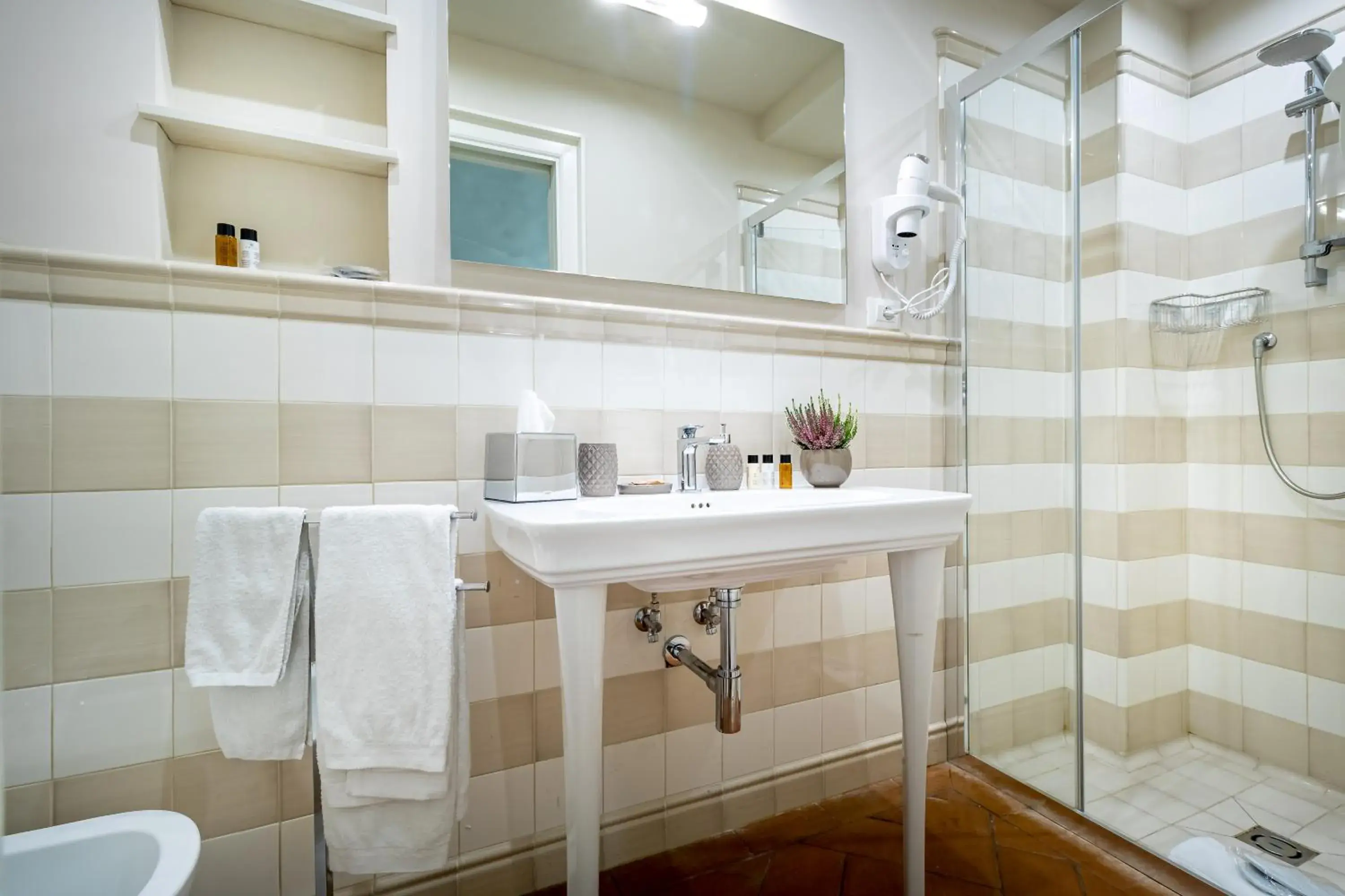 Bathroom in Palazzo Ridolfi - Residenza d'Epoca