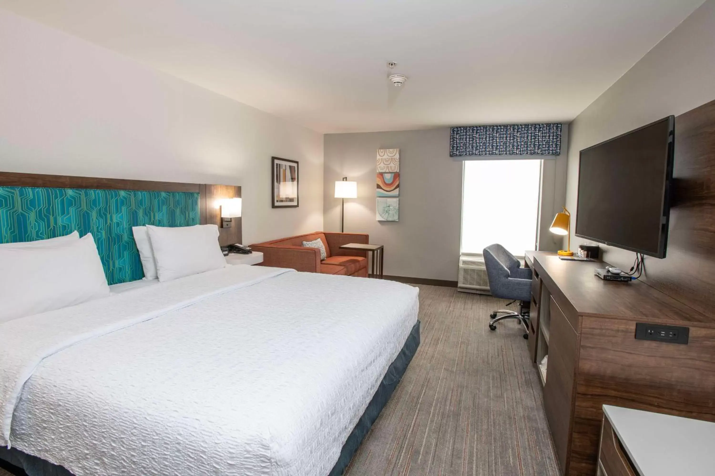 Living room, Bed in Hampton Inn Dry Ridge Living room, Bed in Hampton Inn Dry Ridge