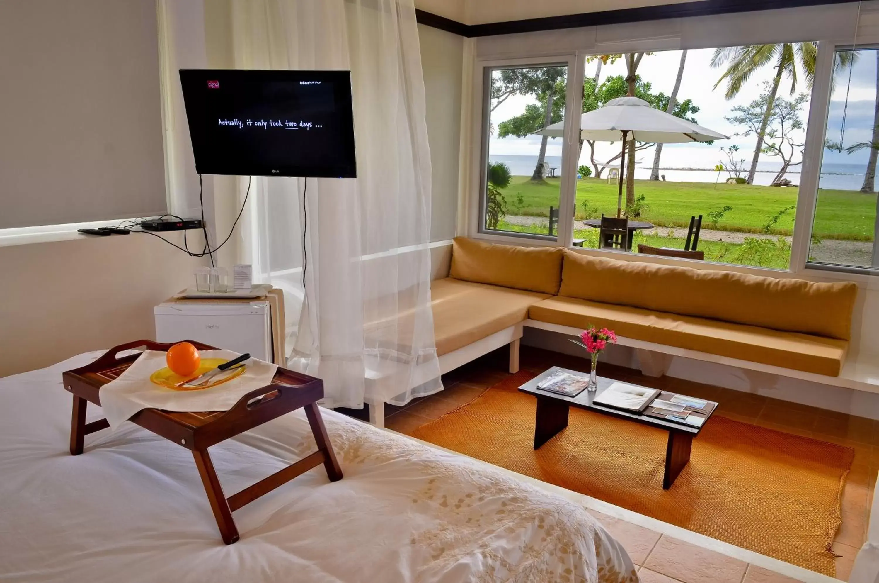 Communal lounge/ TV room, TV/Entertainment Center in Punta Bulata White Beach Resort & Spa