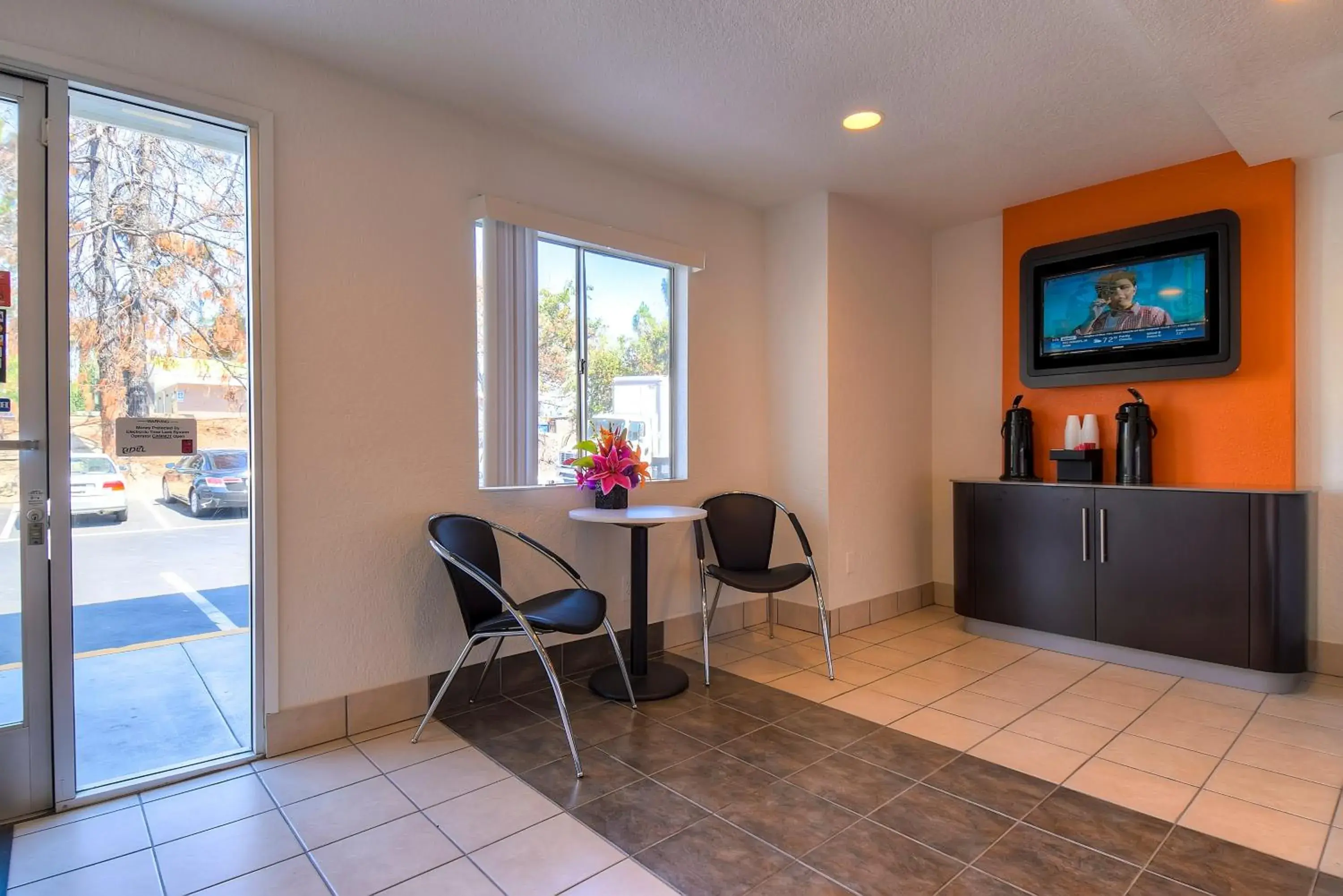 Lobby or reception in Motel 6-Rowland Heights, CA - Los Angeles - Pomona