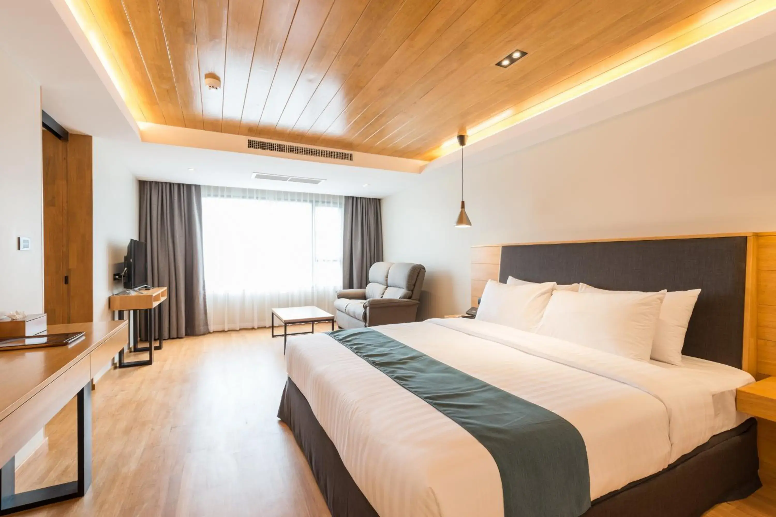 Photo of the whole room, Bed in Asana Hotel & Residence (SHA Plus)