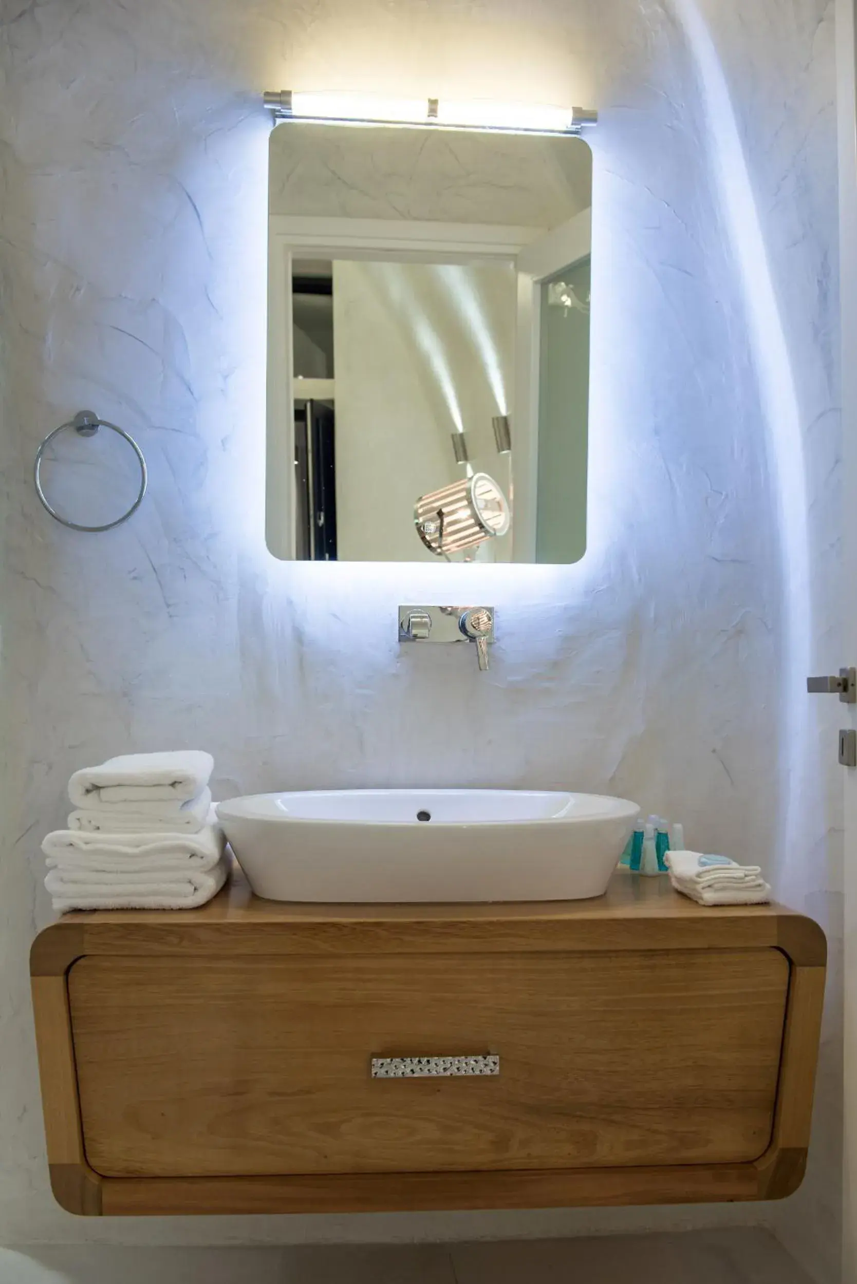 Bathroom in Daydream Luxury Suites