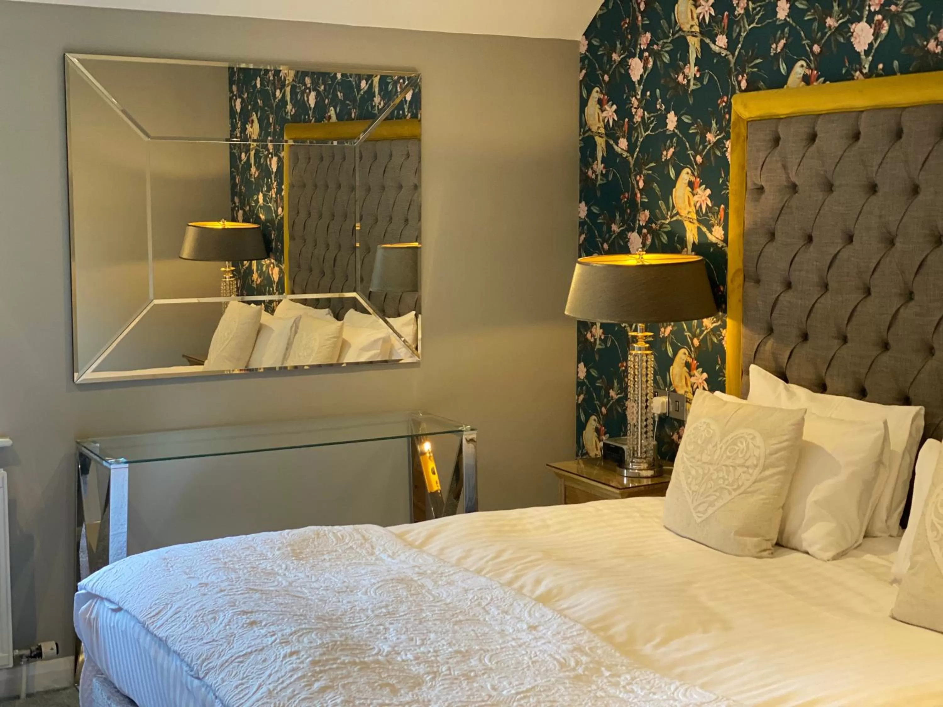 Bed in The General Tarleton