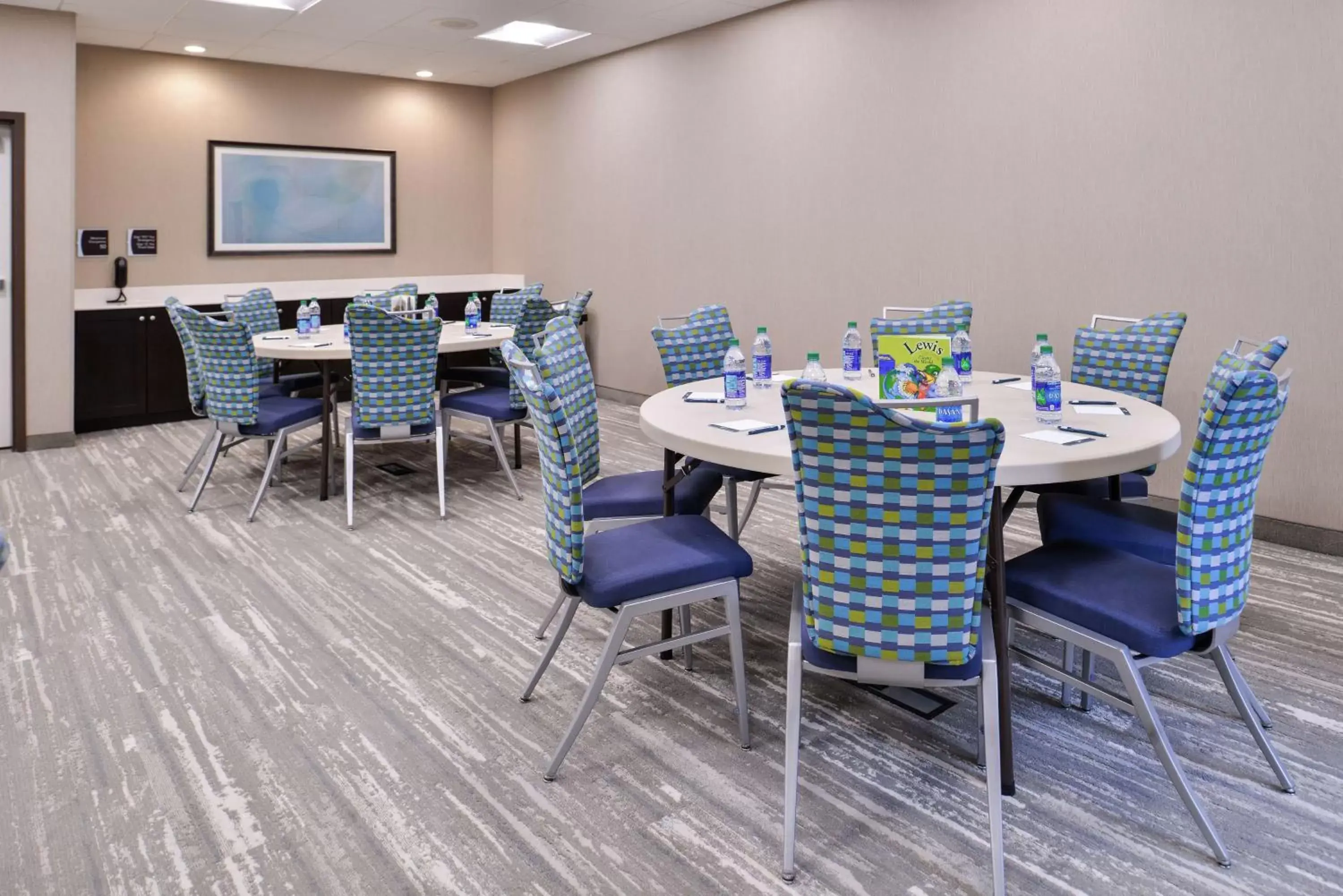 Meeting/conference room, Restaurant/Places to Eat in Homewood Suites By Hilton Des Moines Airport