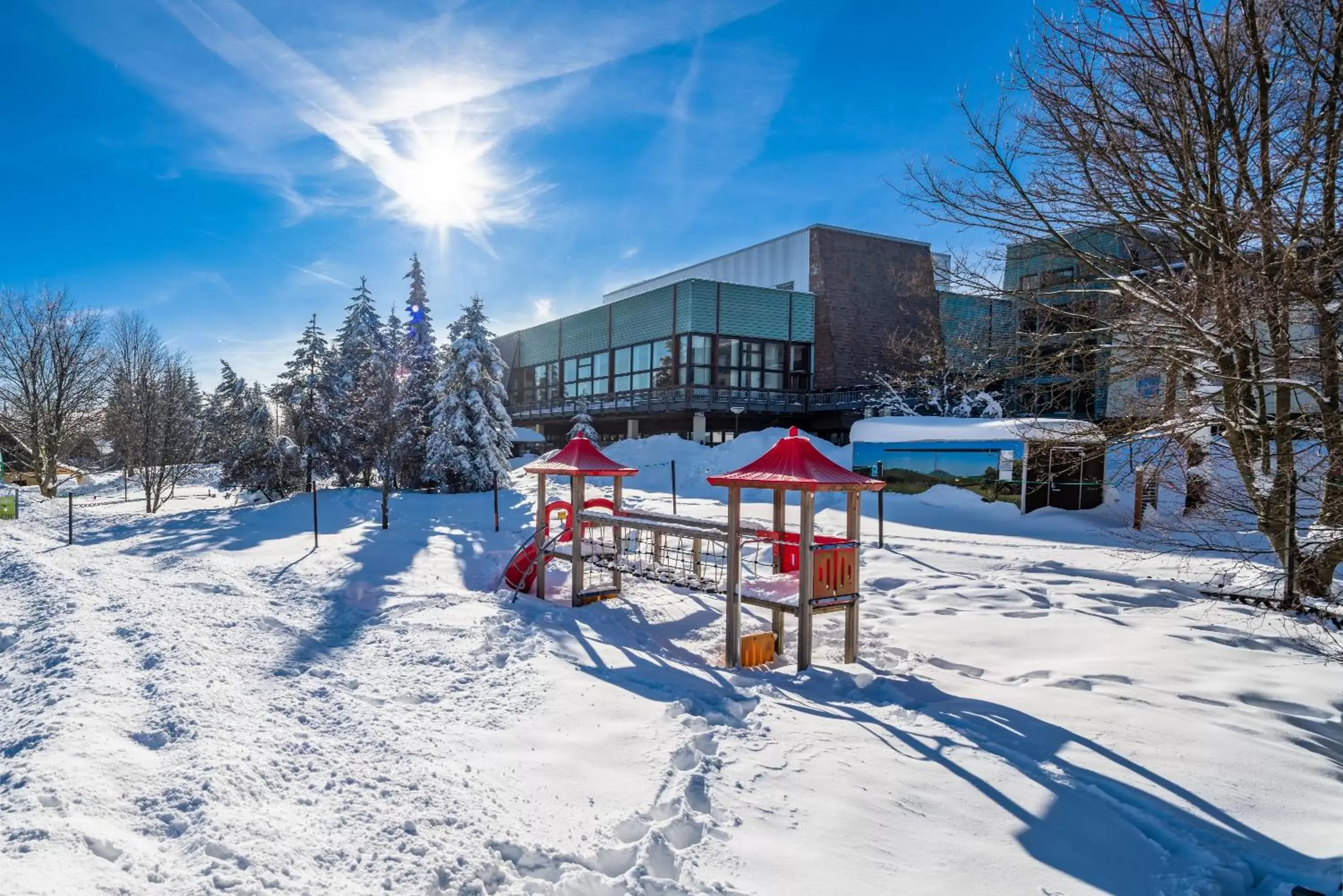 Facade/entrance, Winter in AHORN Waldhotel Altenberg