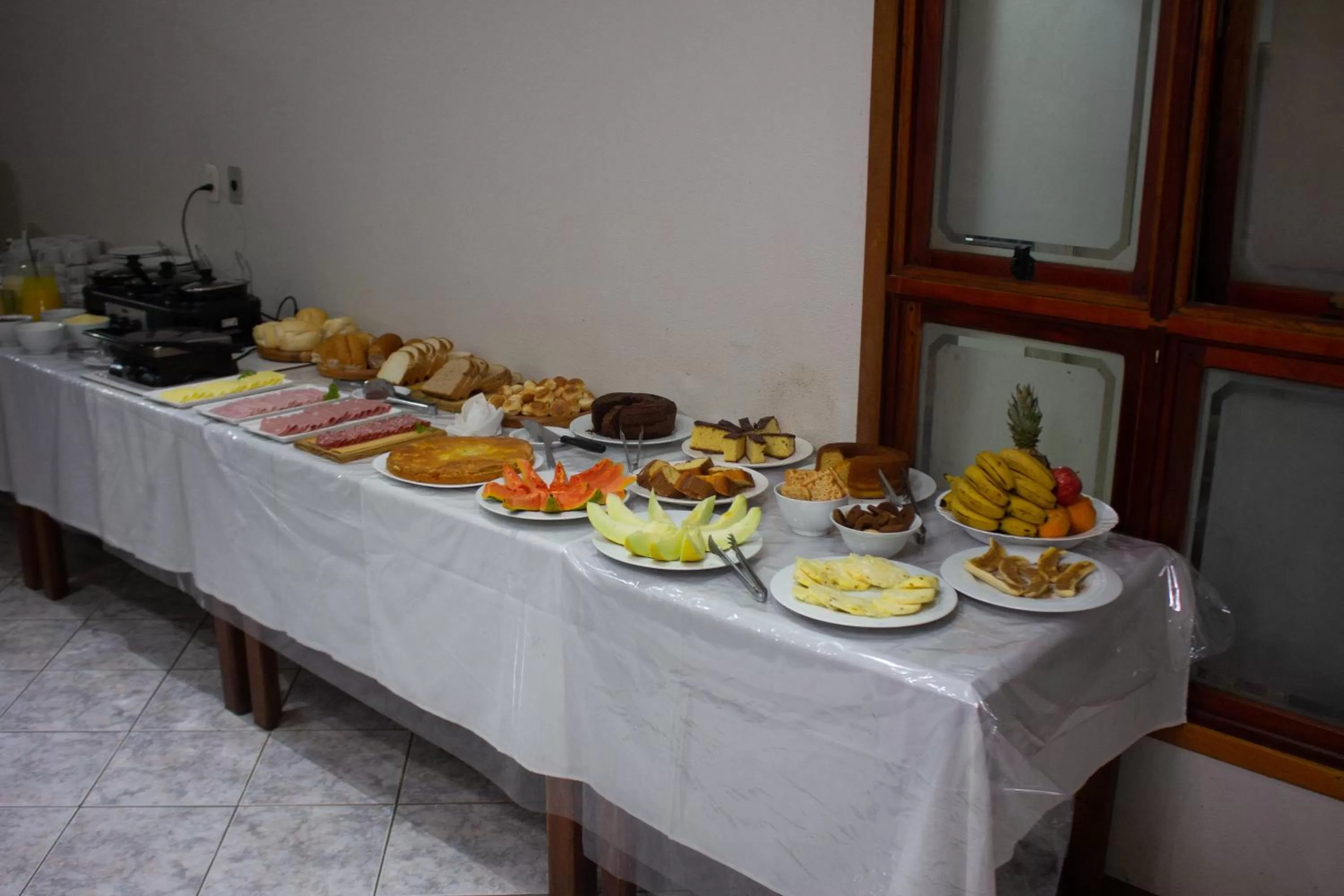 Breakfast in Hotel Executivo