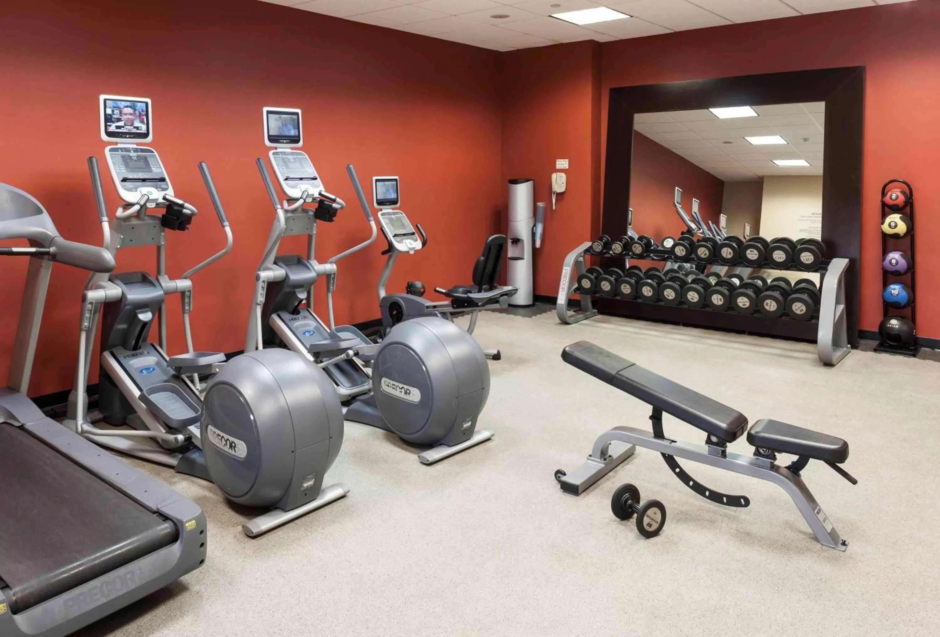 Fitness centre/facilities in Hilton Garden Inn Dallas Lewisville