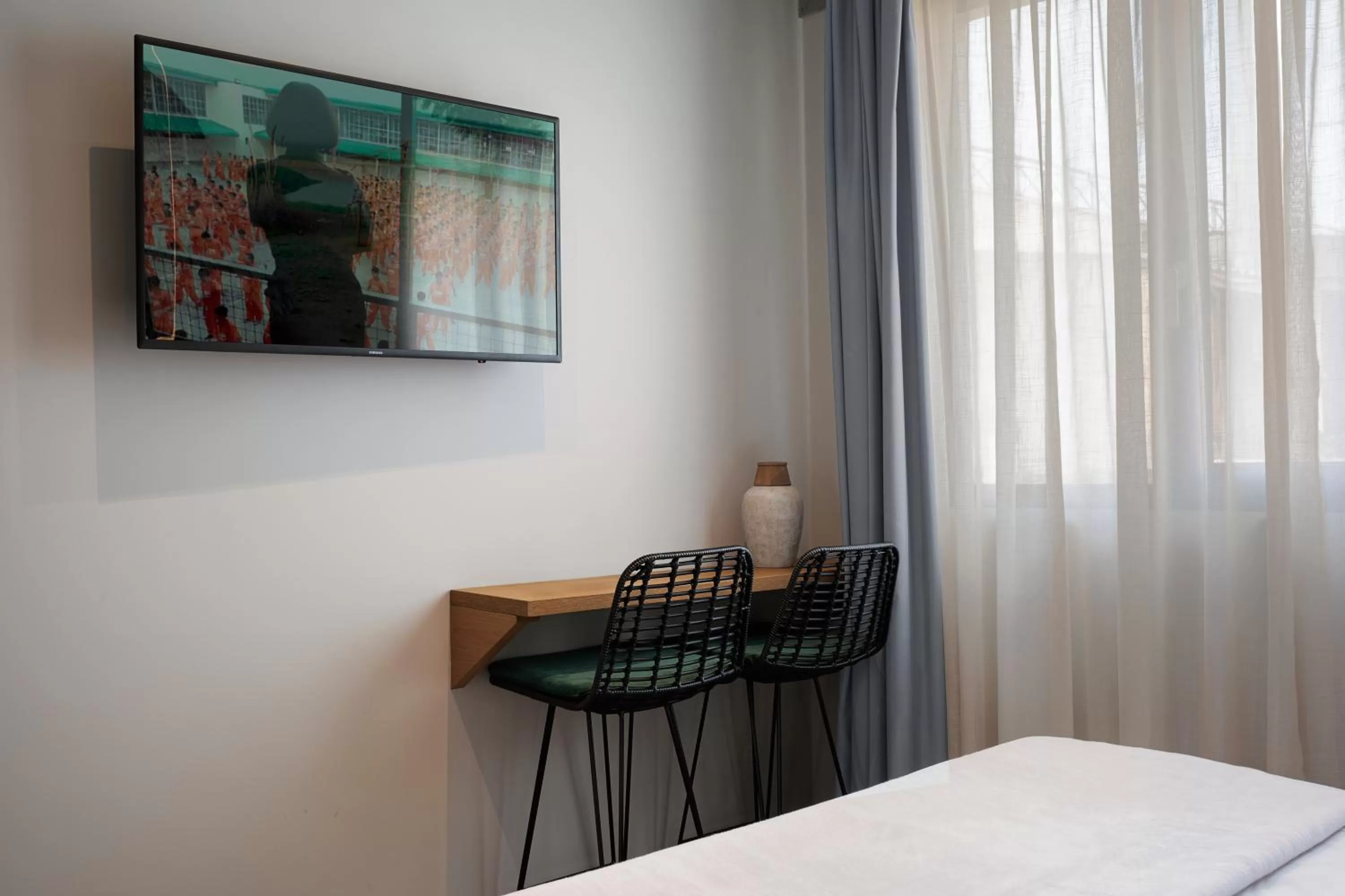 Dining area, Bed in Bob W Athens Akadimia