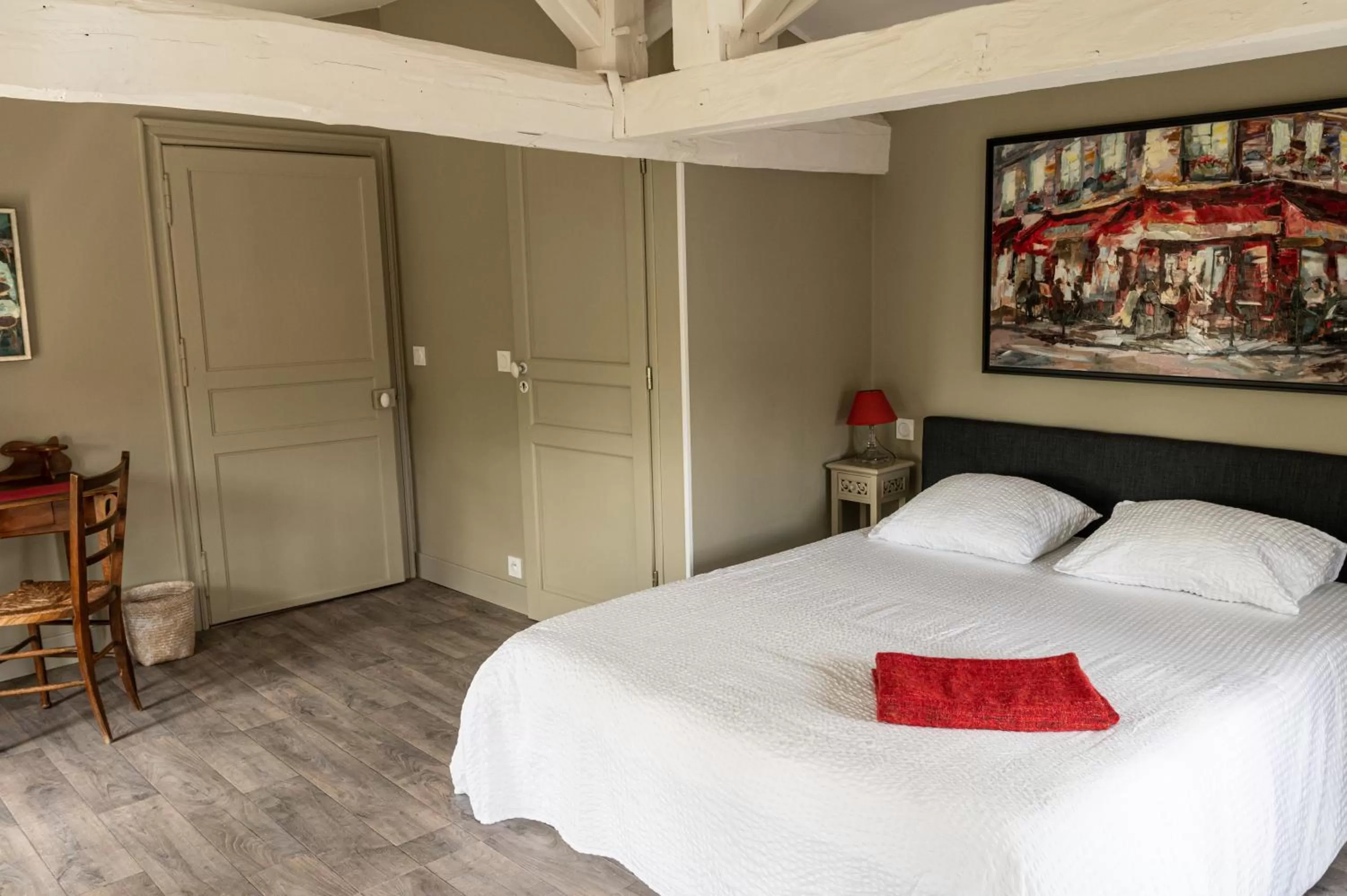 Bedroom, Bed in La Tillaie SPA et Sauna