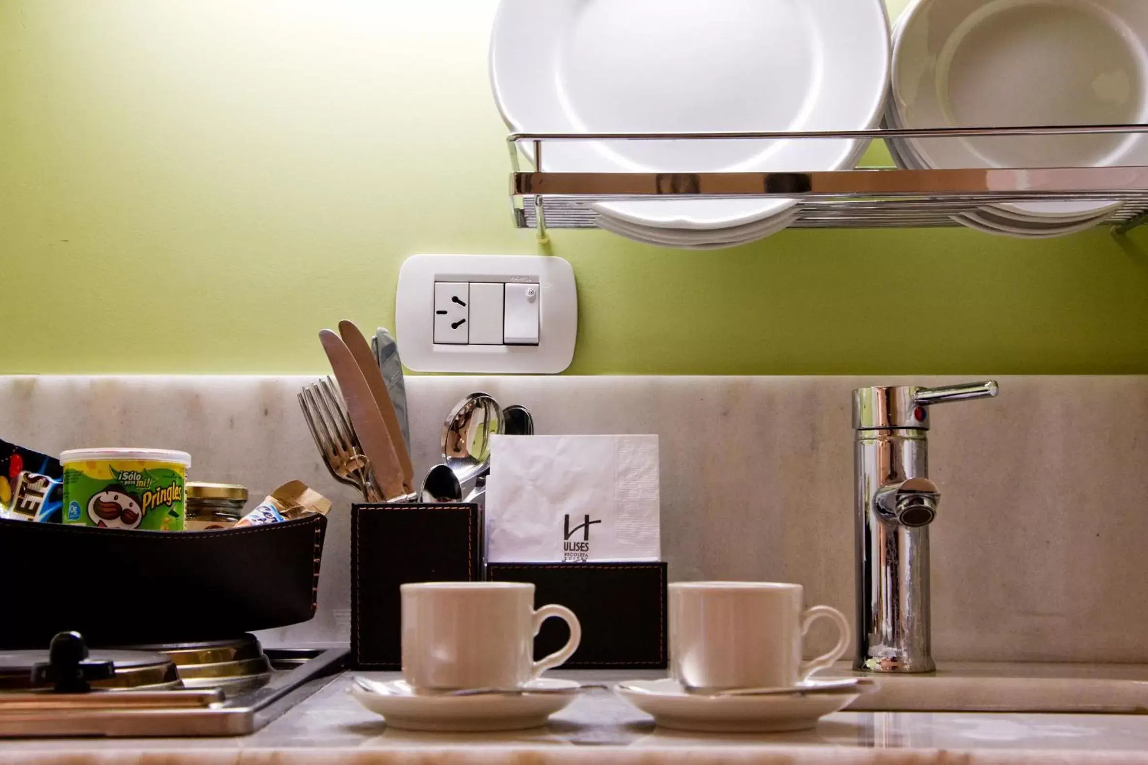 Coffee/tea facilities, Kitchen/Kitchenette in Ulises Recoleta Suites