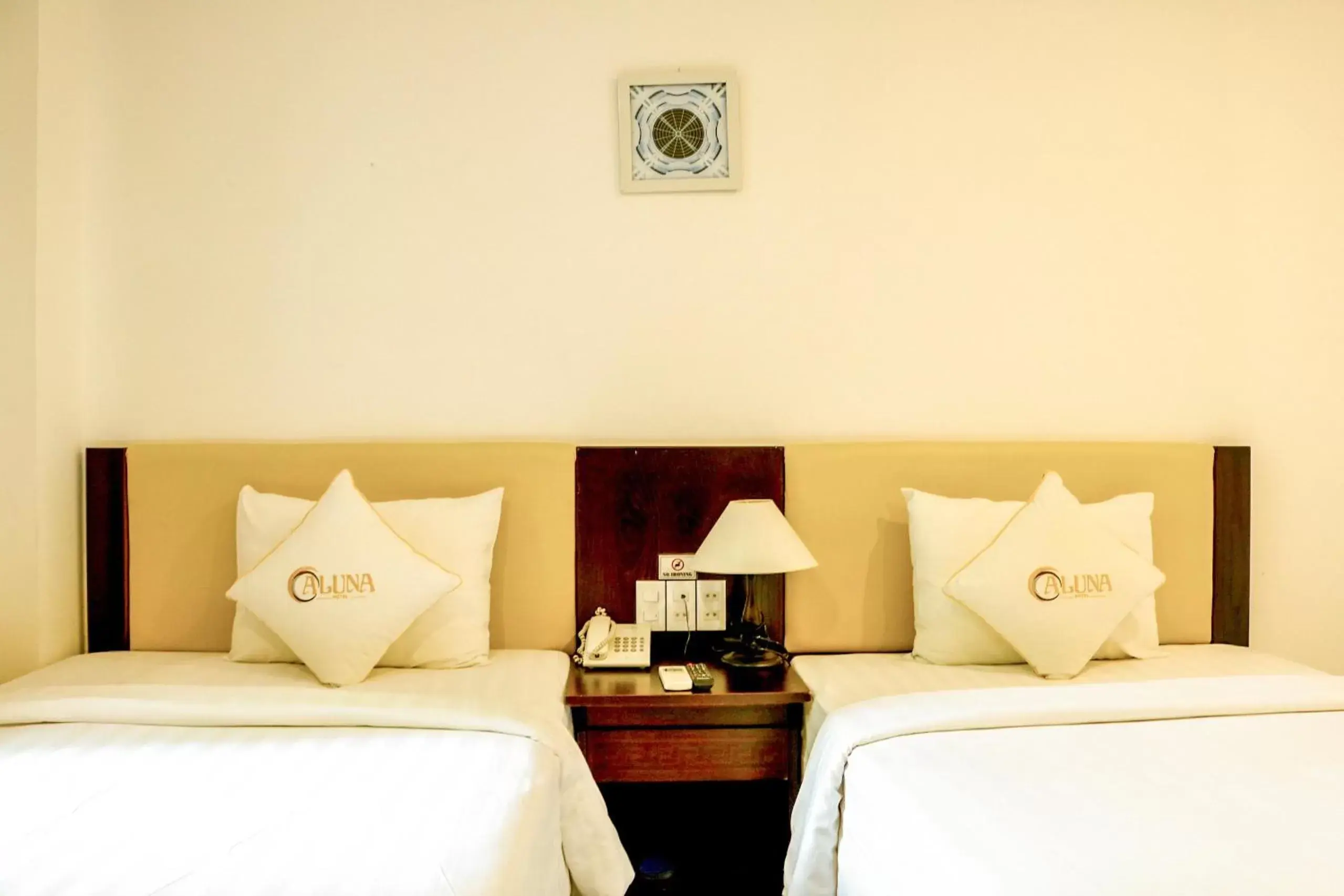 Deluxe Twin Room in ALUNA Ben Thanh Hotel Deluxe Twin Room in ALUNA Ben Thanh Hotel