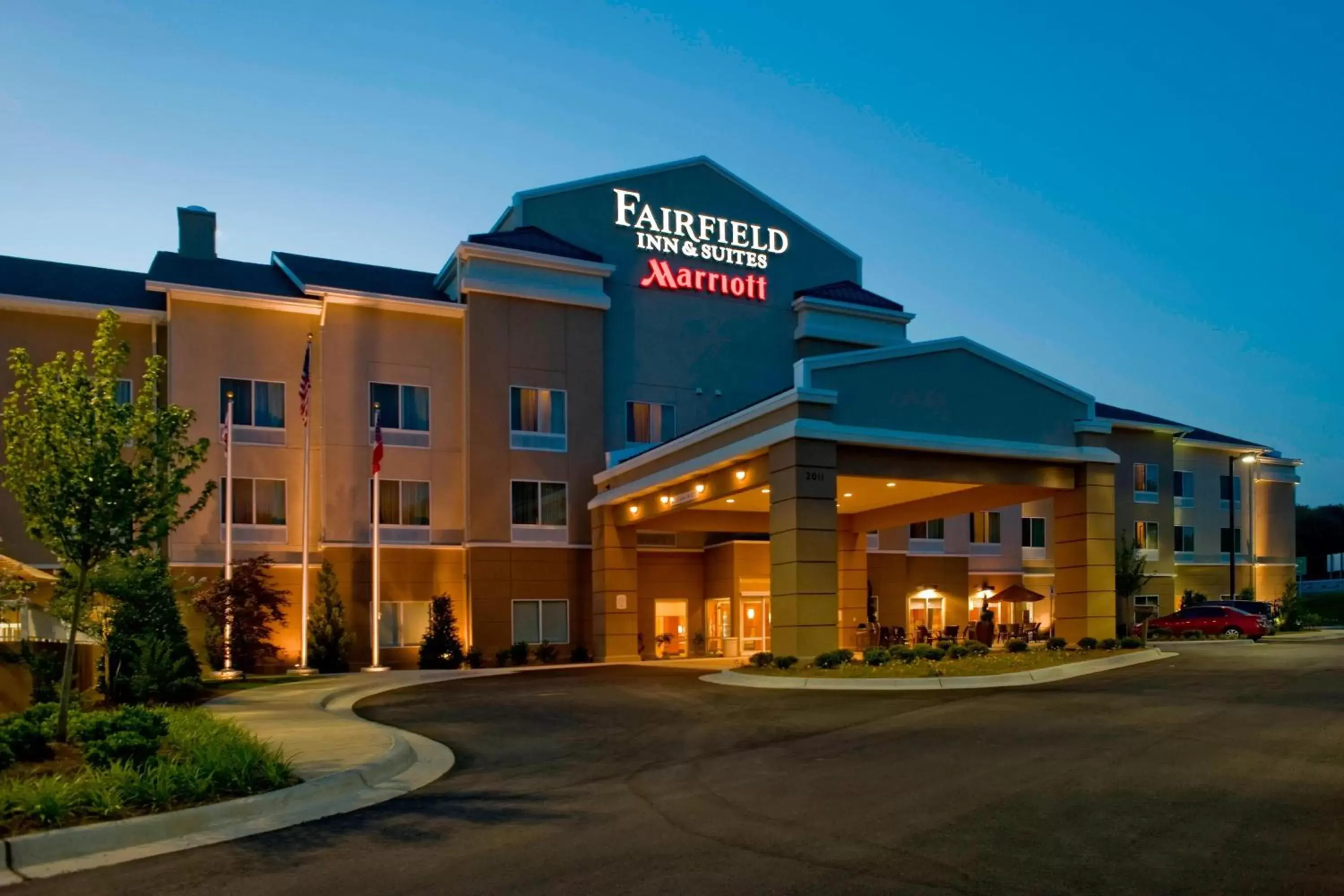 Property Building in Fairfield Inn & Suites Columbus