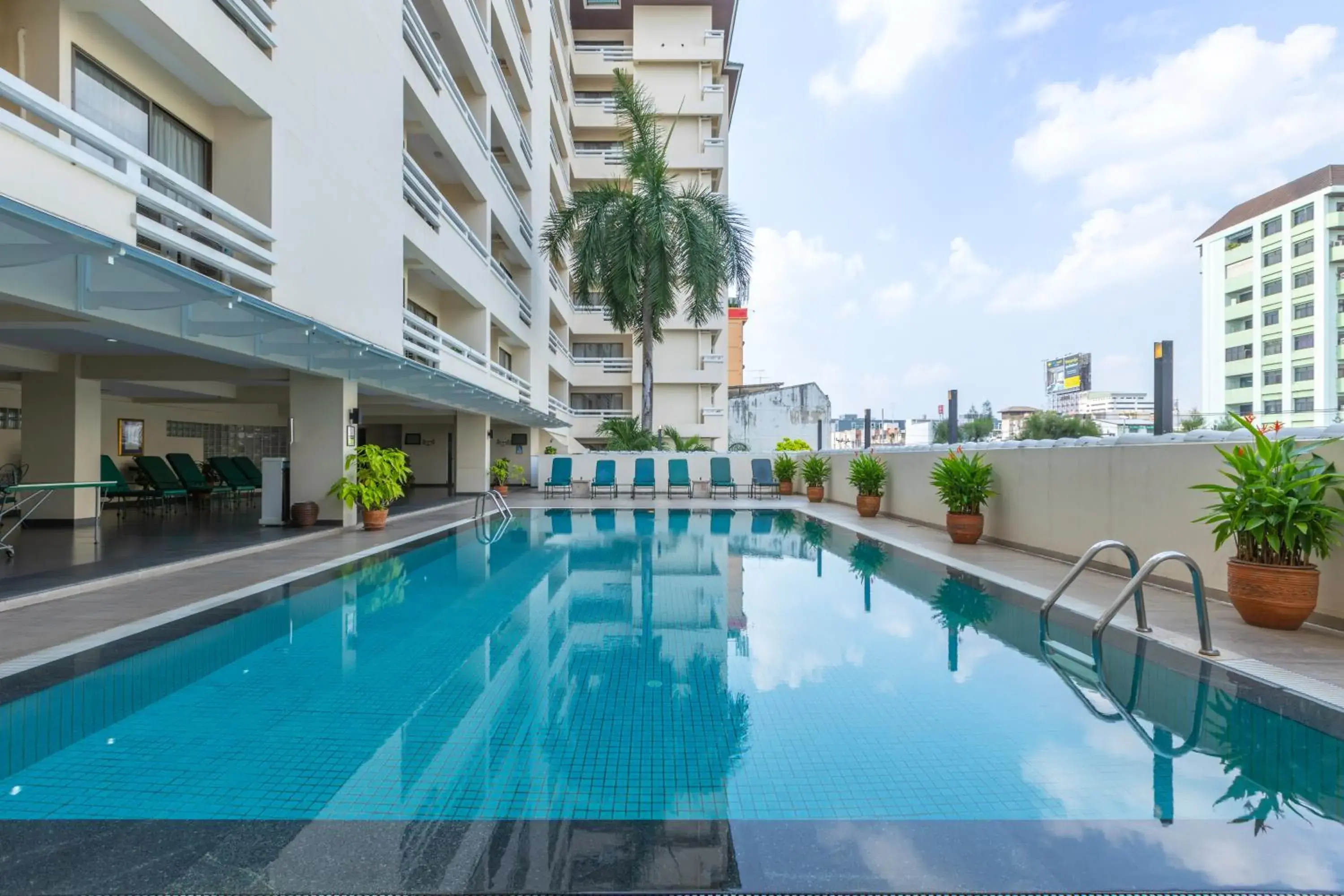 Swimming Pool in Kantary House Ramkamhaeng Hotel
