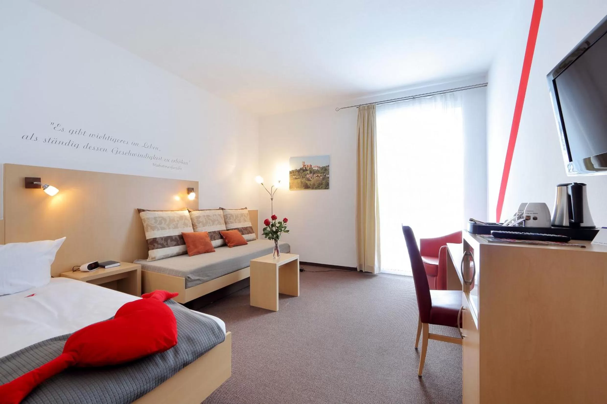 Photo of the whole room, Bed in Aalener Römerhotel aWL