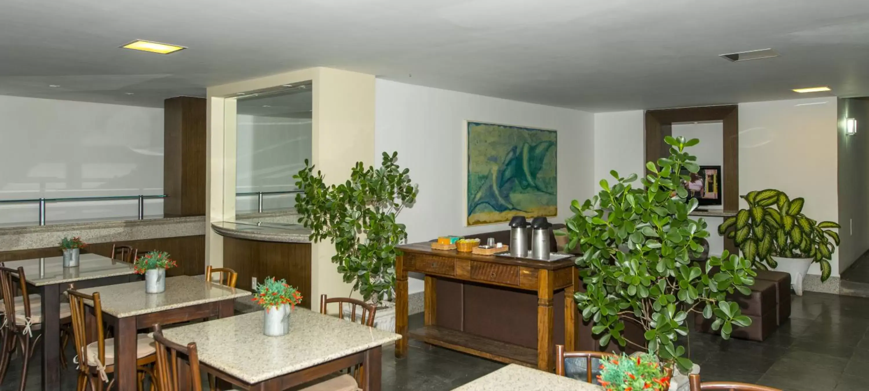 Restaurant/places to eat in La Belle Beach Hotel Restaurant/places to eat in La Belle Beach Hotel