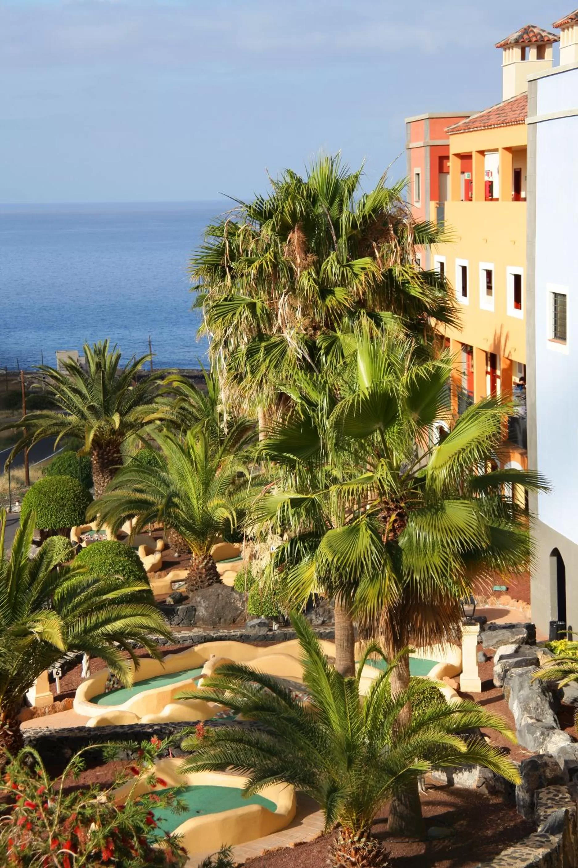 Minigolf in Bahia Principe Sunlight Tenerife