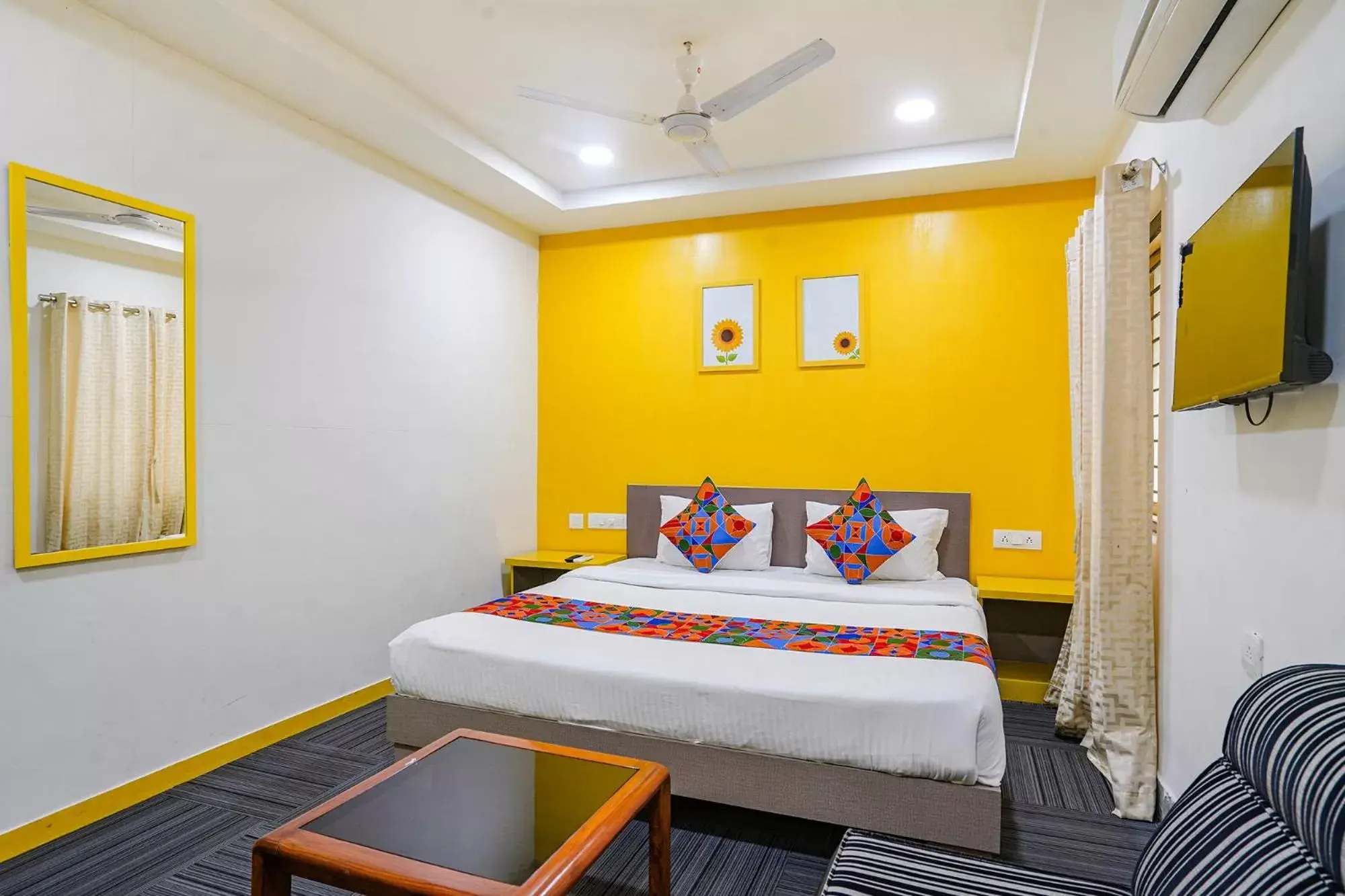 Bed in Collection O Hotel Holiday Banjara