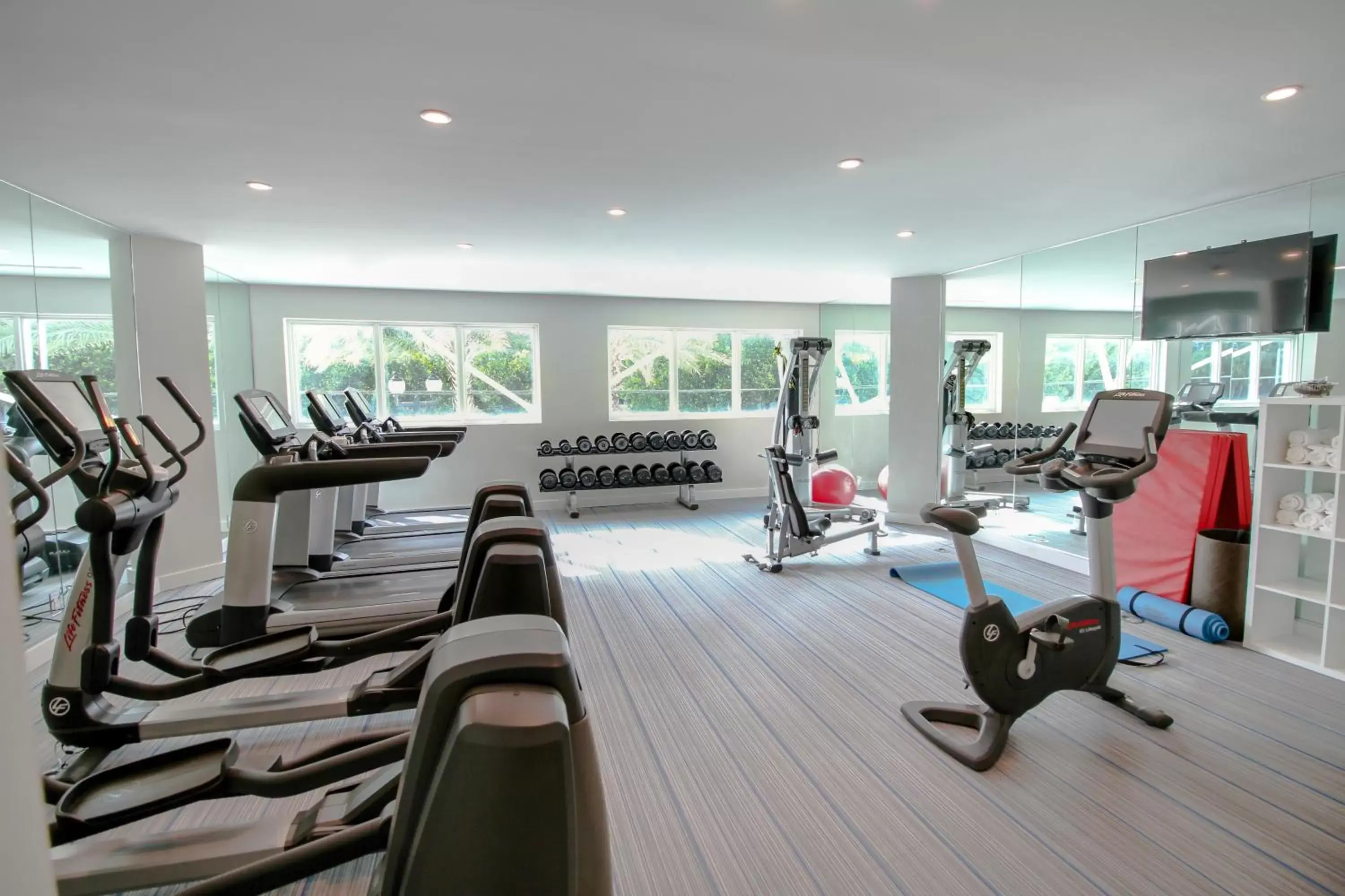 Fitness centre/facilities in B Ocean Resort