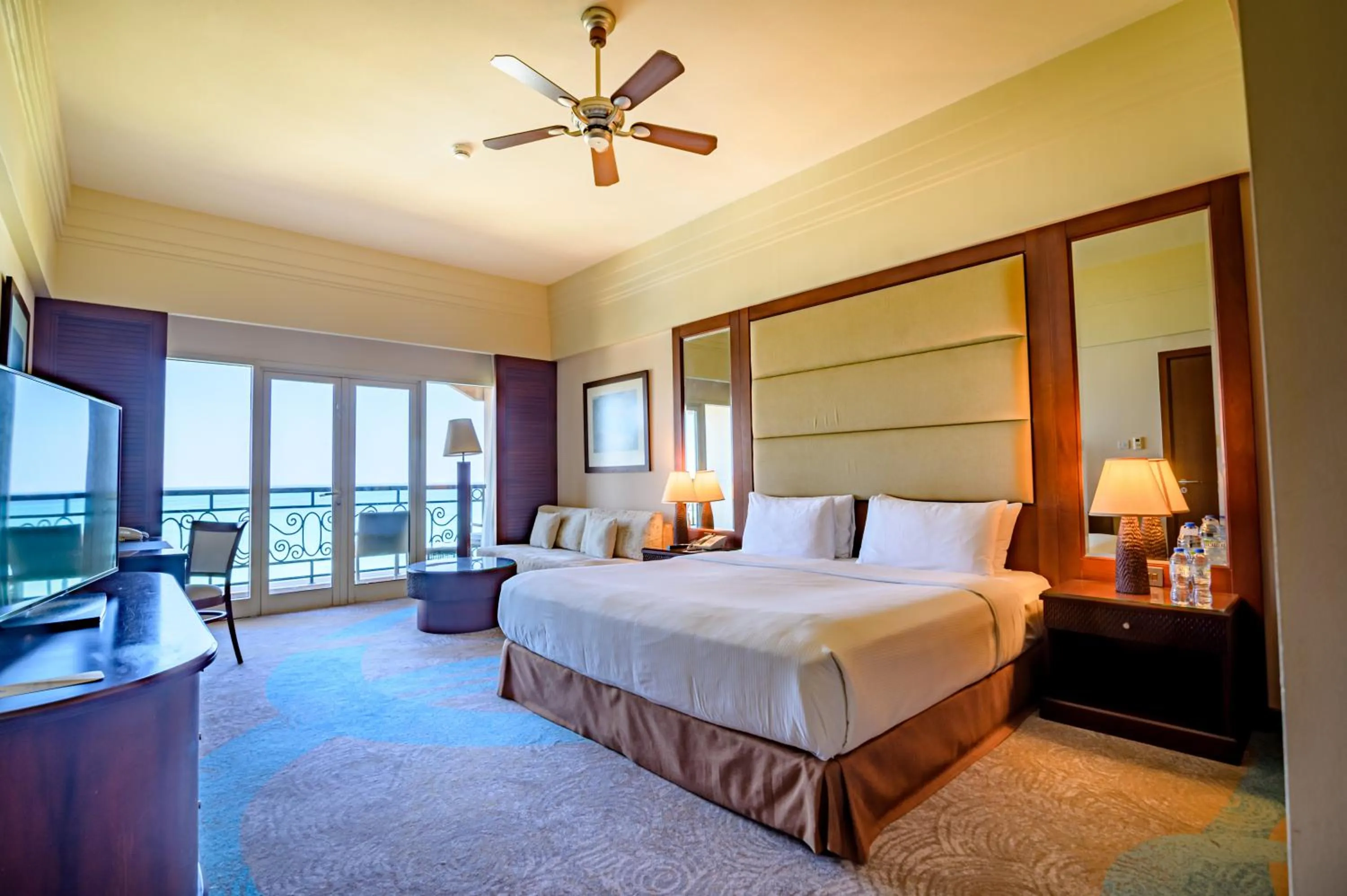 Bedroom, Bed in Danat Jebel Dhanna Resort