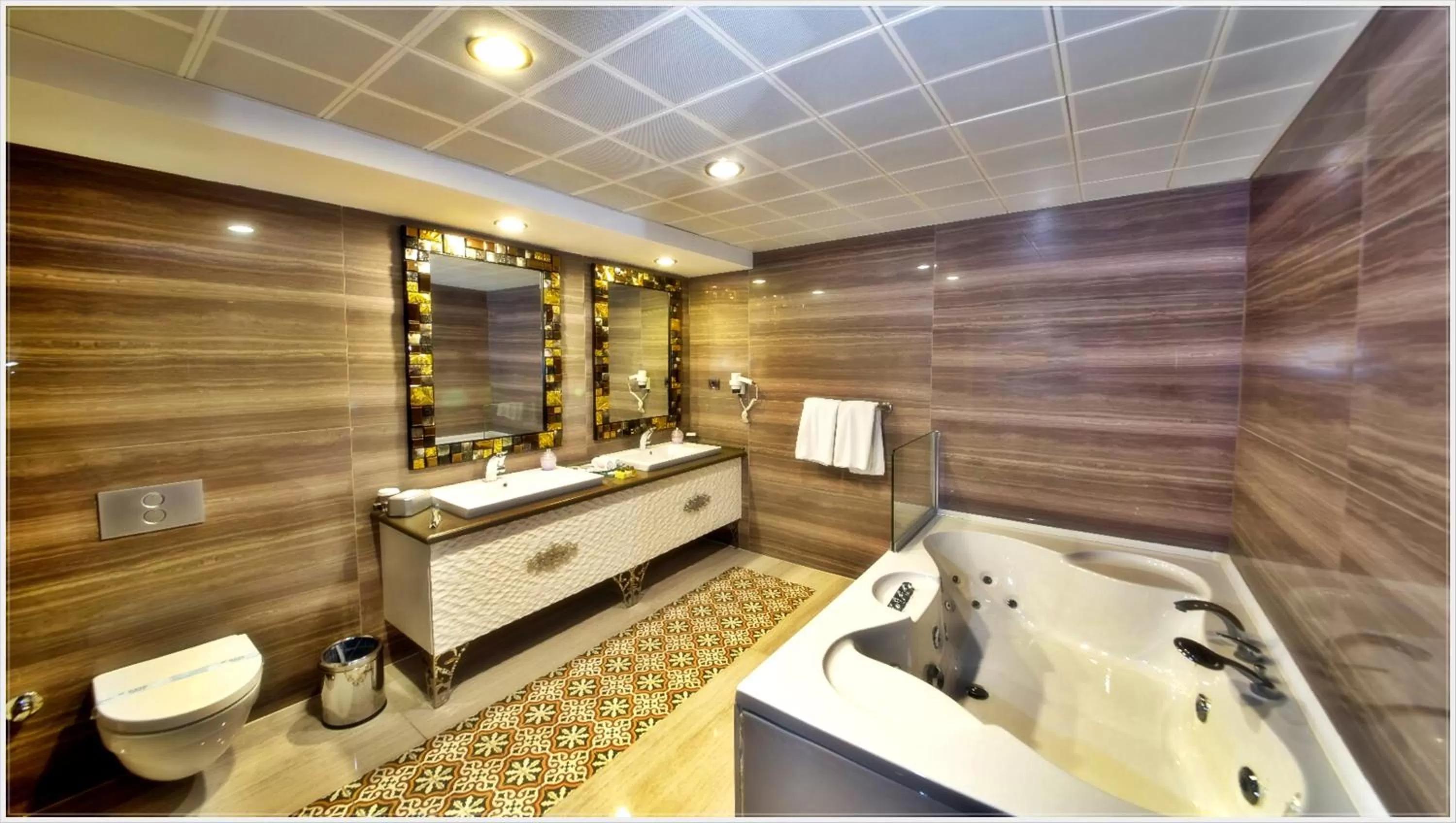 Toilet in Grand Asya Hotel