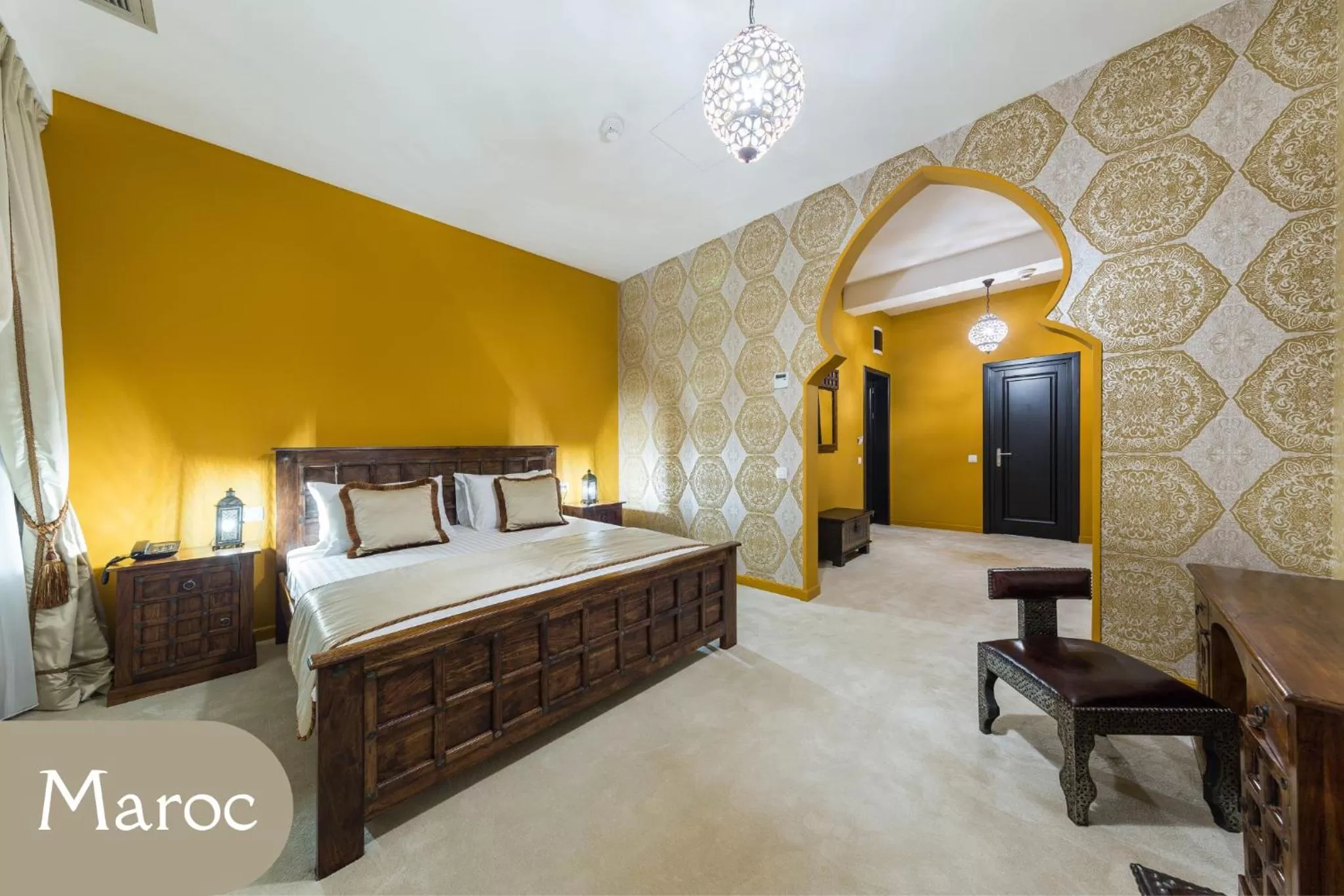 TV and multimedia, Bed in The Mansion Boutique Hotel