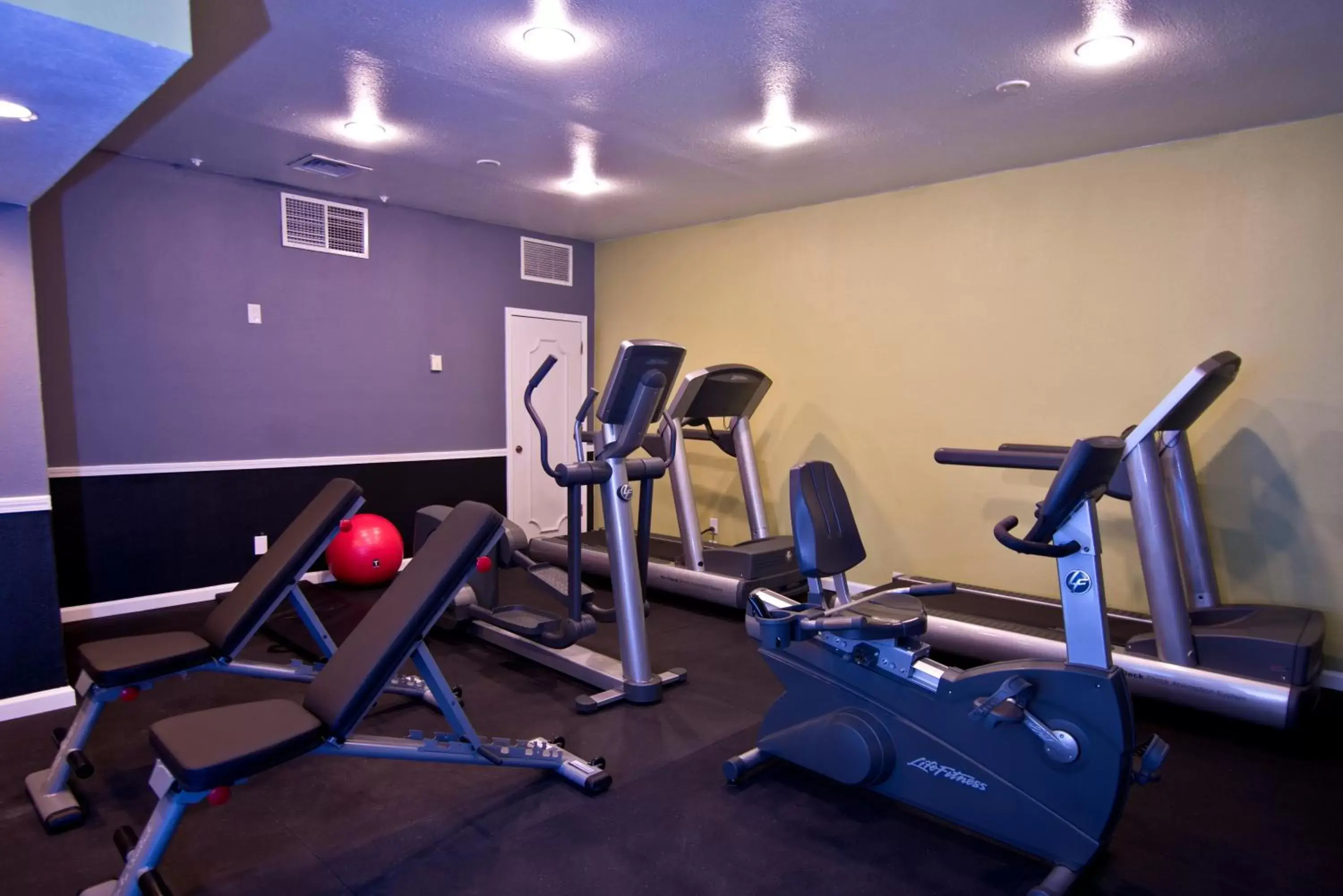 Fitness centre/facilities, Fitness Center/Facilities in Chase Suite El Paso