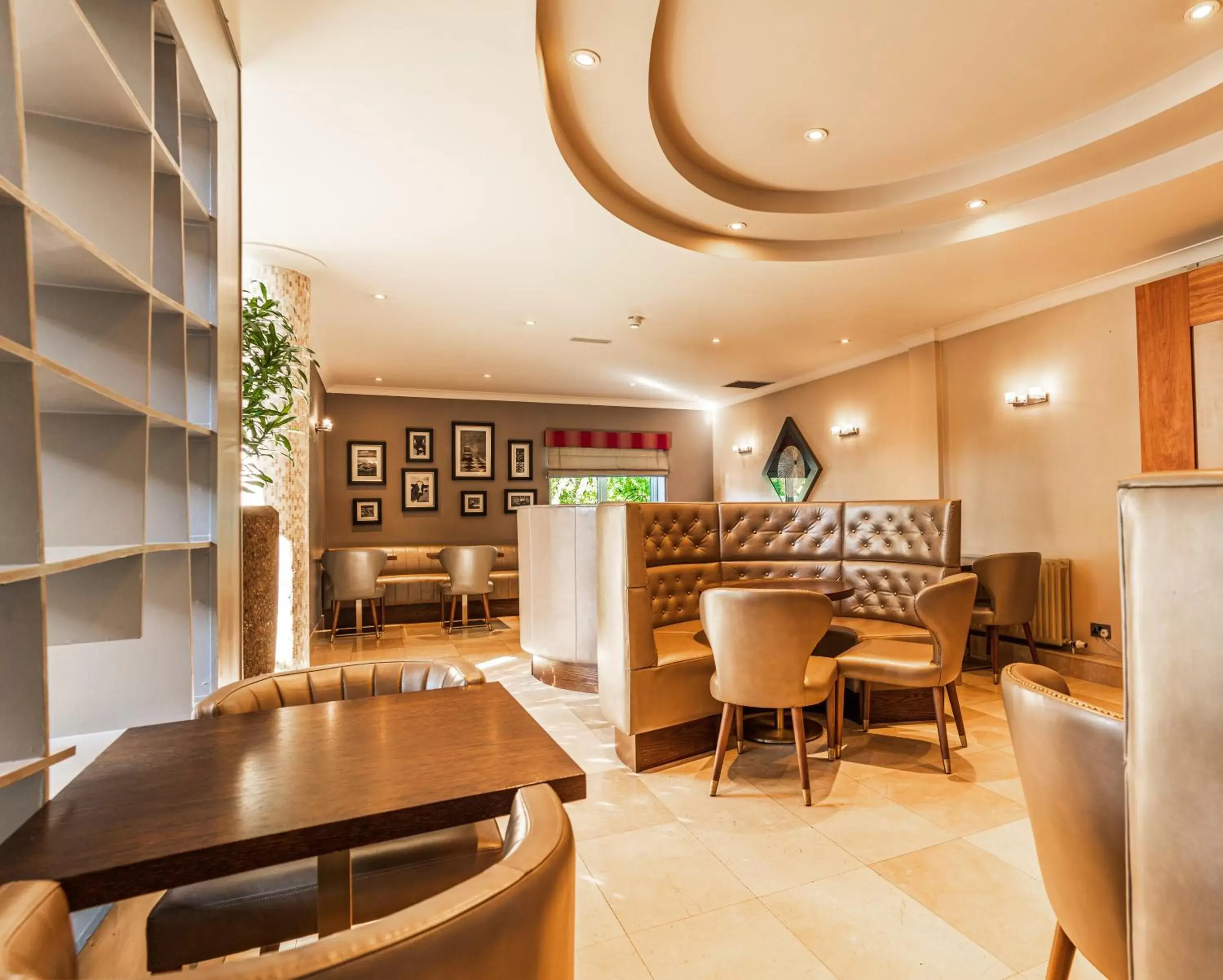 Lounge or bar in Wilton Hotel Bray