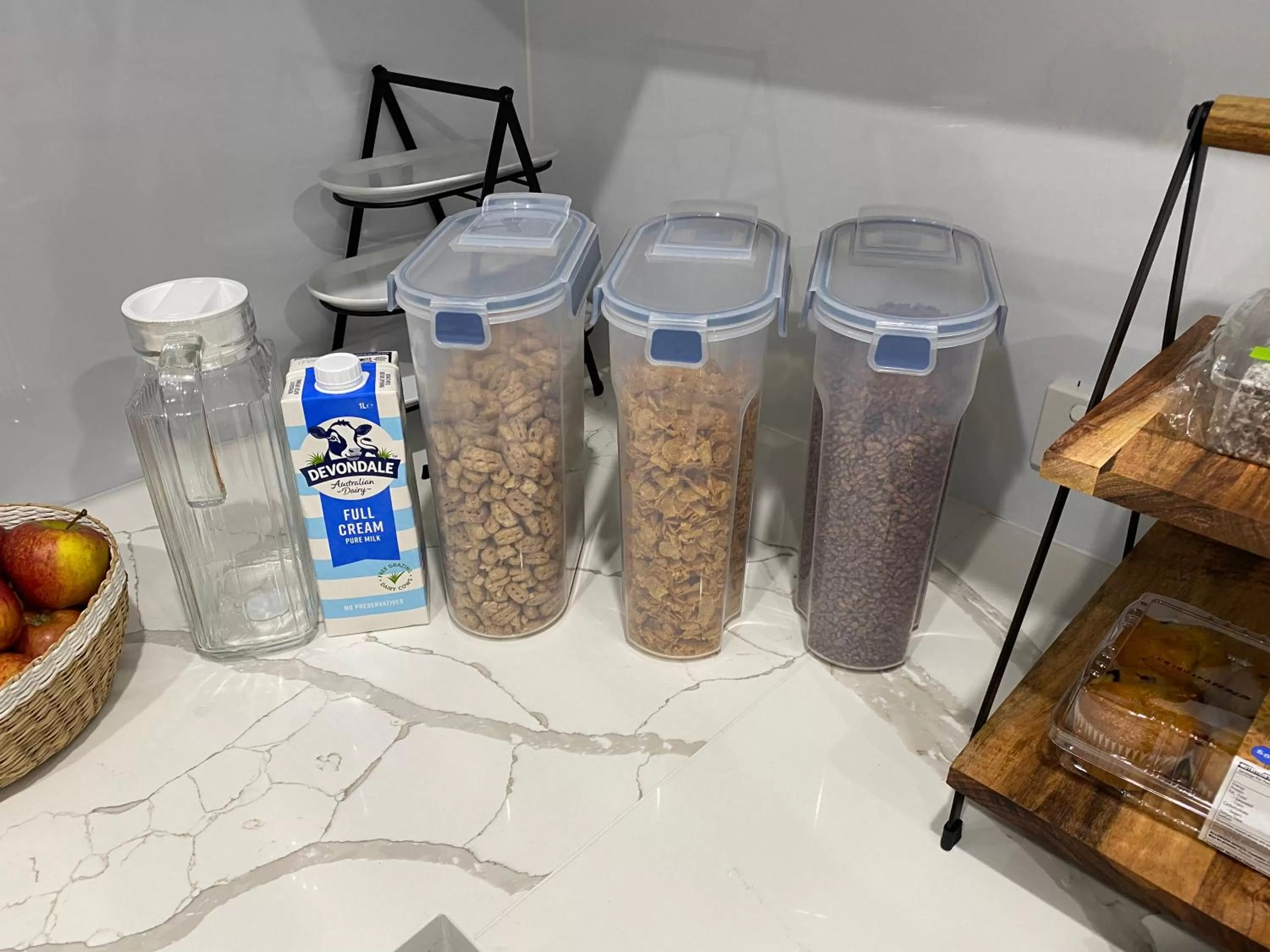 Kitchen or kitchenette in Cozy M Hostel