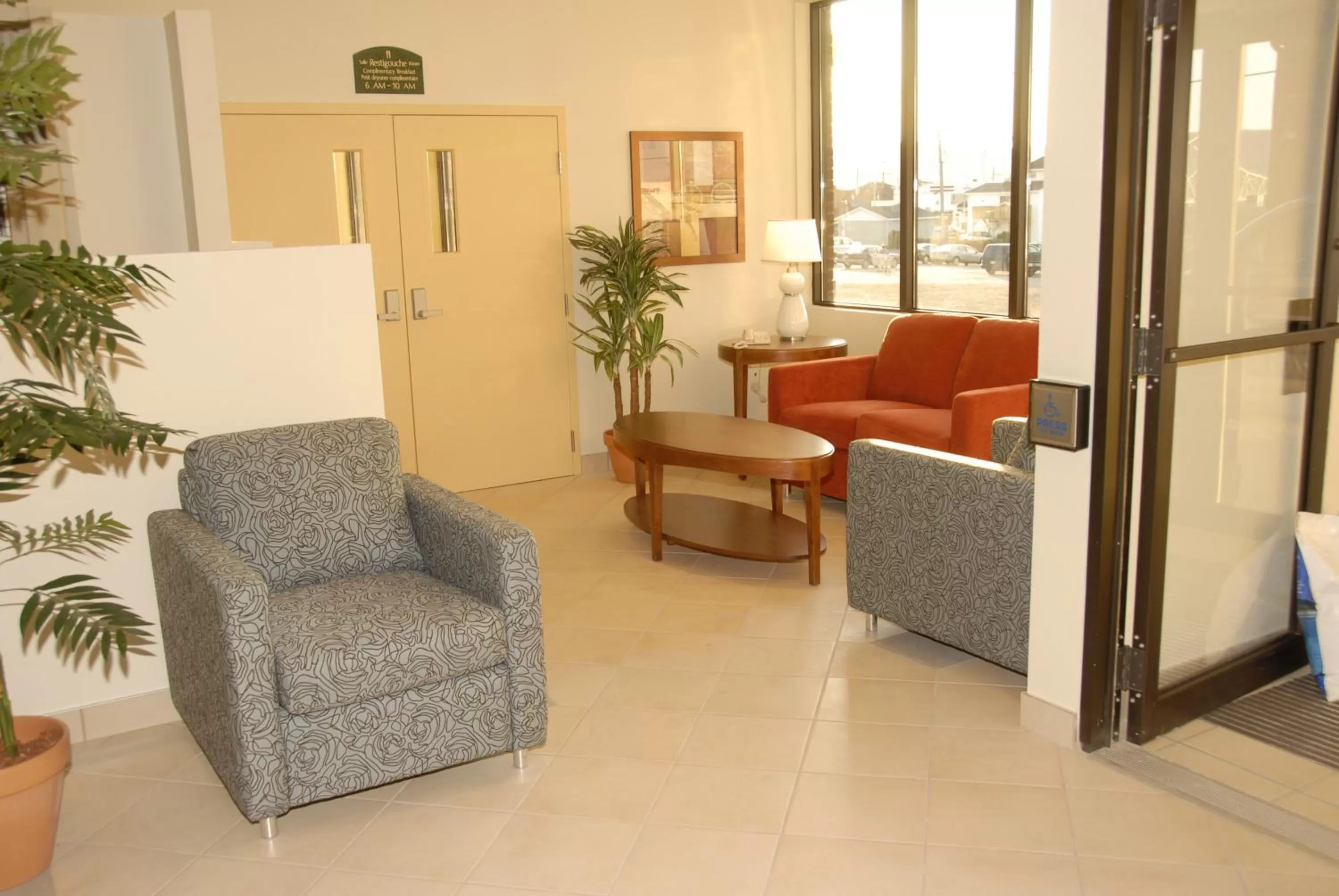 Lobby or reception in Super 8 by Wyndham Campbellton NB