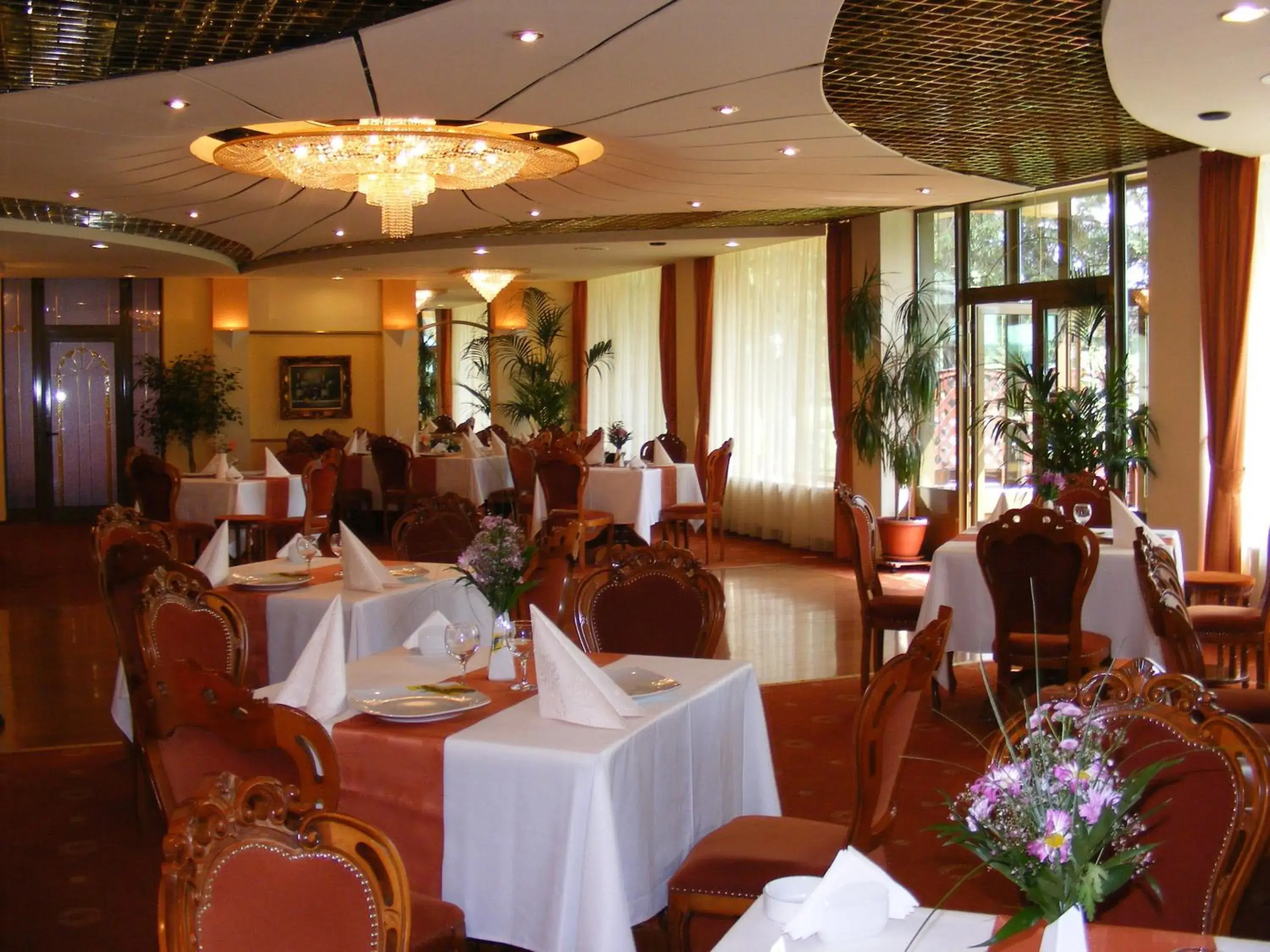 Restaurant/Places to Eat in Best Western Silva Hotel